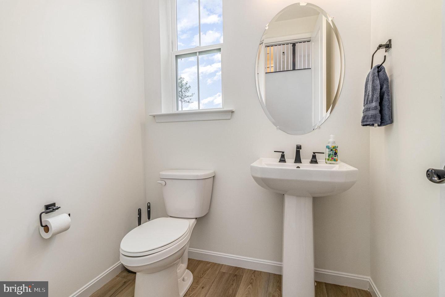 7119 RESOLUTION WAY, RUTHER GLEN, Virginia 22546, 4 Bedrooms Bedrooms, ,3 BathroomsBathrooms,Residential,For sale,7119 RESOLUTION WAY,VACV2009568 MLS # VACV2009568