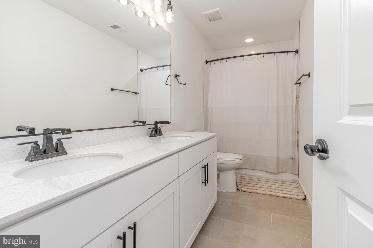 7119 RESOLUTION WAY, RUTHER GLEN, Virginia 22546, 4 Bedrooms Bedrooms, ,3 BathroomsBathrooms,Residential,For sale,7119 RESOLUTION WAY,VACV2009568 MLS # VACV2009568