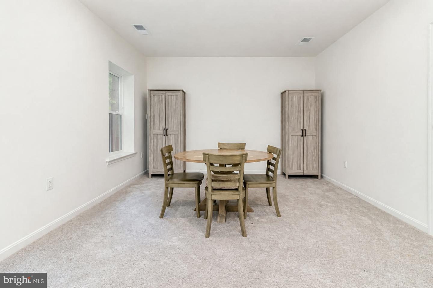 7119 RESOLUTION WAY, RUTHER GLEN, Virginia 22546, 4 Bedrooms Bedrooms, ,3 BathroomsBathrooms,Residential,For sale,7119 RESOLUTION WAY,VACV2009568 MLS # VACV2009568