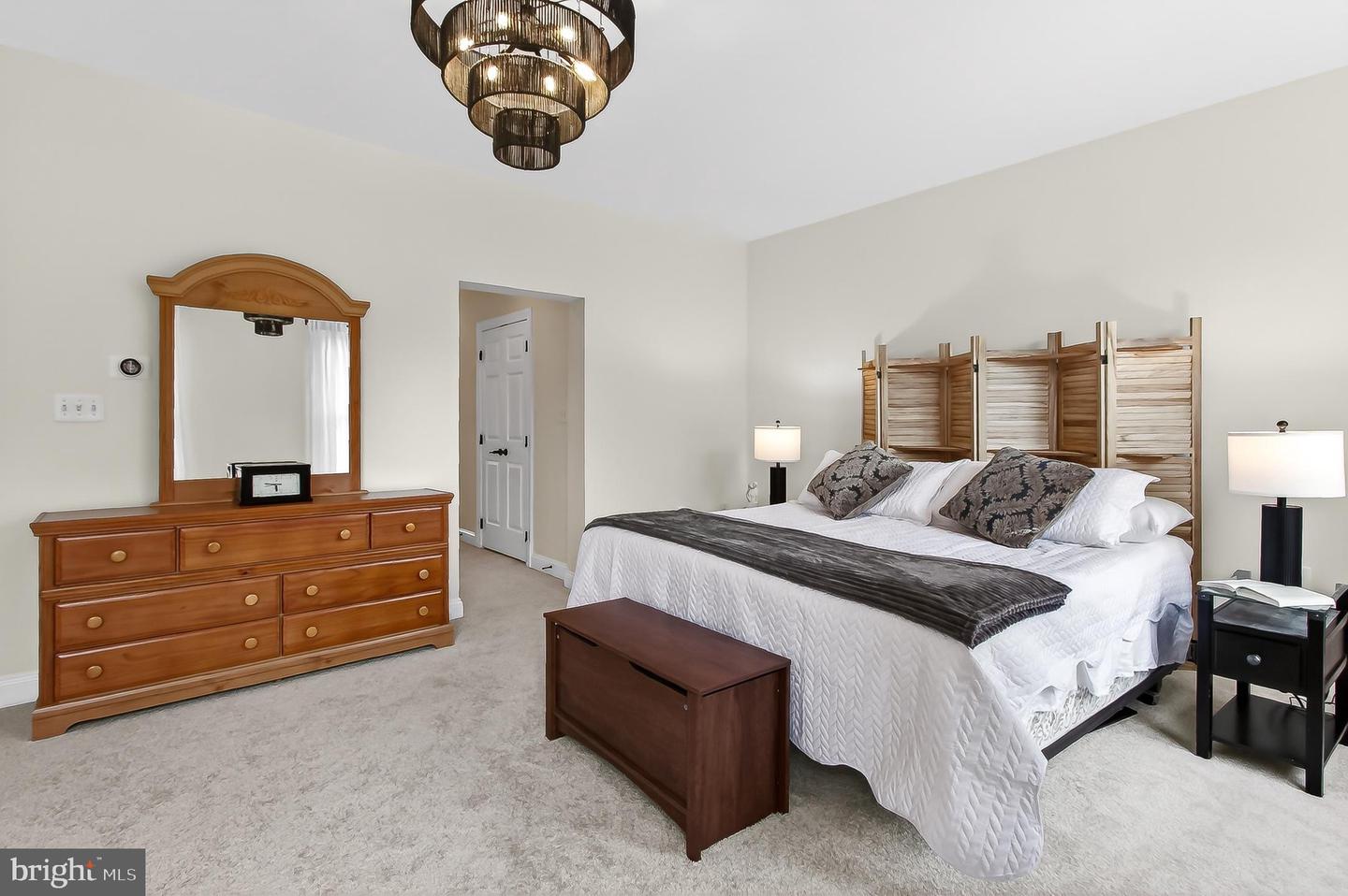 301 HILLWOOD AVE, FALLS CHURCH, Virginia 22046, 4 Bedrooms Bedrooms, ,2 BathroomsBathrooms,Residential,For sale,301 HILLWOOD AVE,VAFA2003598 MLS # VAFA2003598