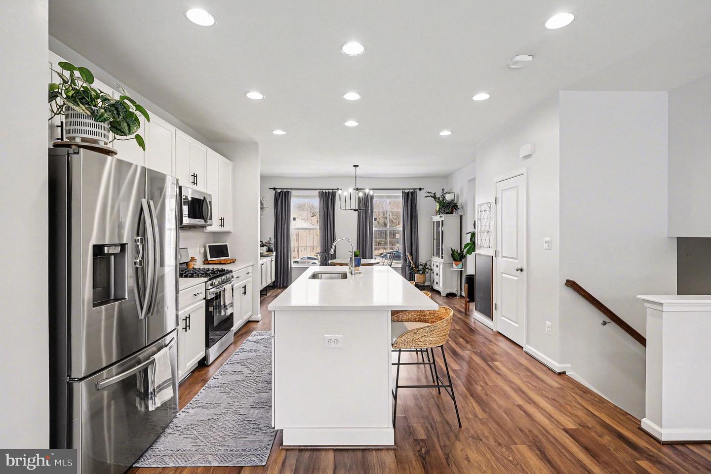 9142 WYCHE KNOLL LN, MANASSAS, Virginia 20110, 3 Bedrooms Bedrooms, ,2 BathroomsBathrooms,Residential,For sale,9142 WYCHE KNOLL LN,VAPW2112982 MLS # VAPW2112982