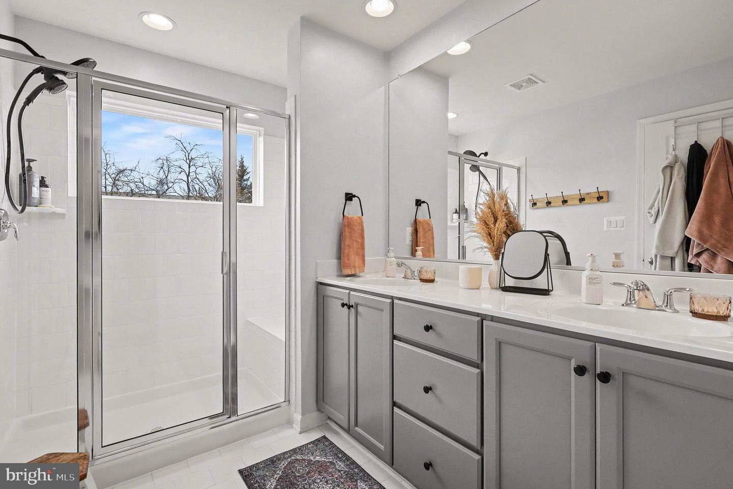 9142 WYCHE KNOLL LN, MANASSAS, Virginia 20110, 3 Bedrooms Bedrooms, ,2 BathroomsBathrooms,Residential,For sale,9142 WYCHE KNOLL LN,VAPW2112982 MLS # VAPW2112982