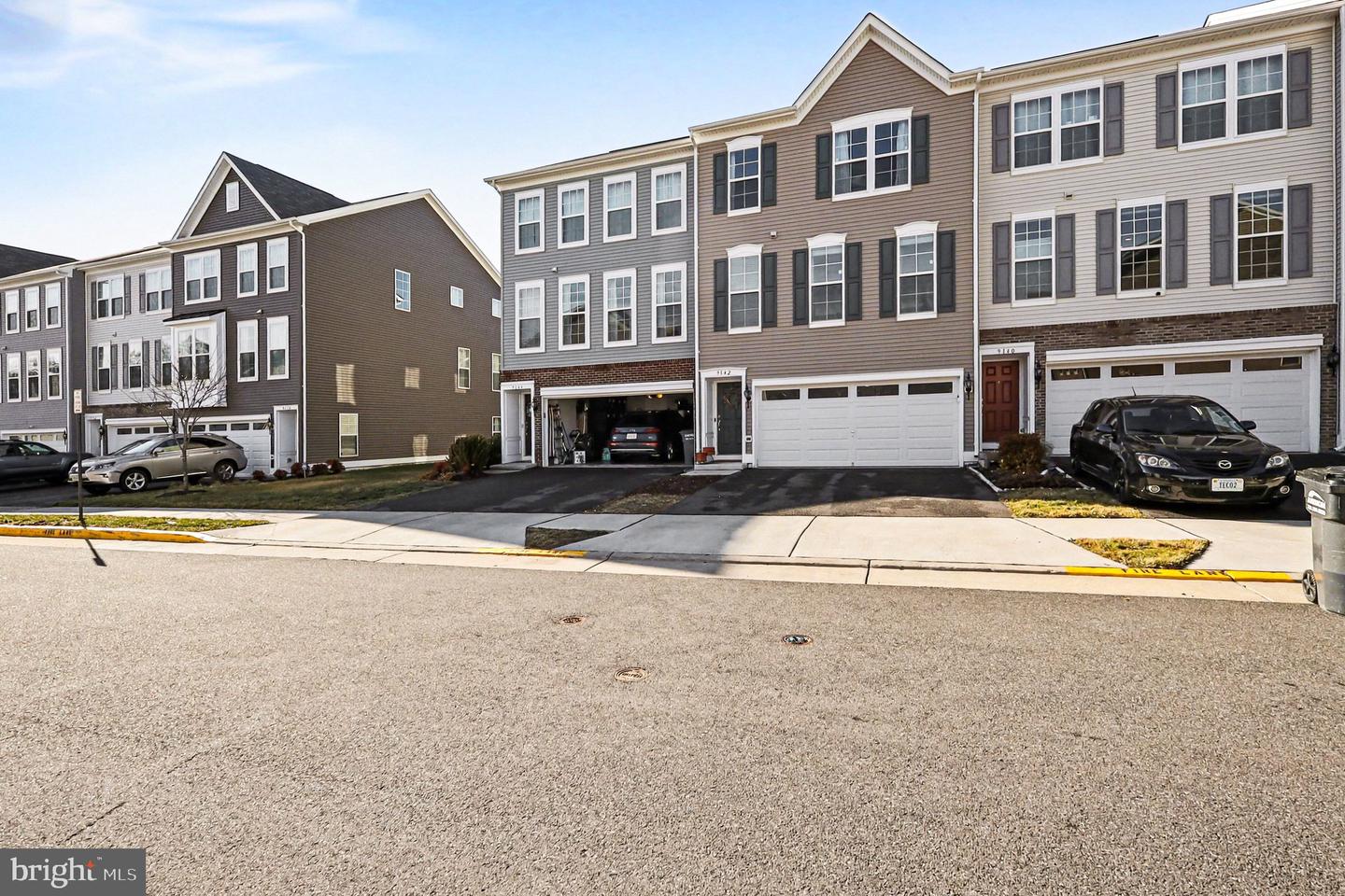 9142 WYCHE KNOLL LN, MANASSAS, Virginia 20110, 3 Bedrooms Bedrooms, ,2 BathroomsBathrooms,Residential,For sale,9142 WYCHE KNOLL LN,VAPW2112982 MLS # VAPW2112982