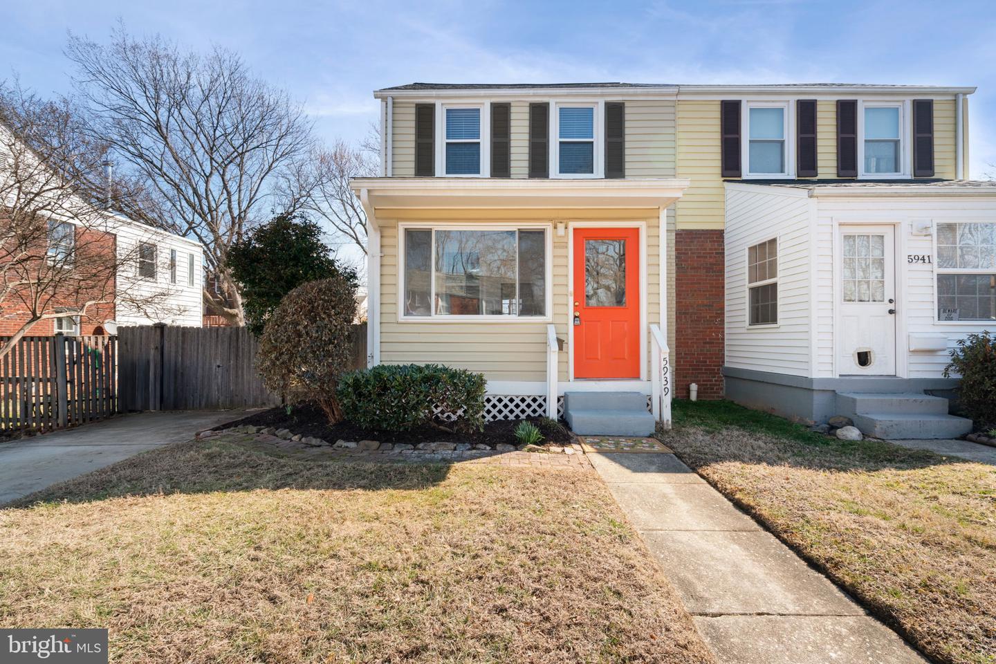 5939 MONTICELLO RD, ALEXANDRIA, Virginia 22303, 3 Bedrooms Bedrooms, ,2 BathroomsBathrooms,Residential,For sale,5939 MONTICELLO RD,VAFX2292156 MLS # VAFX2292156