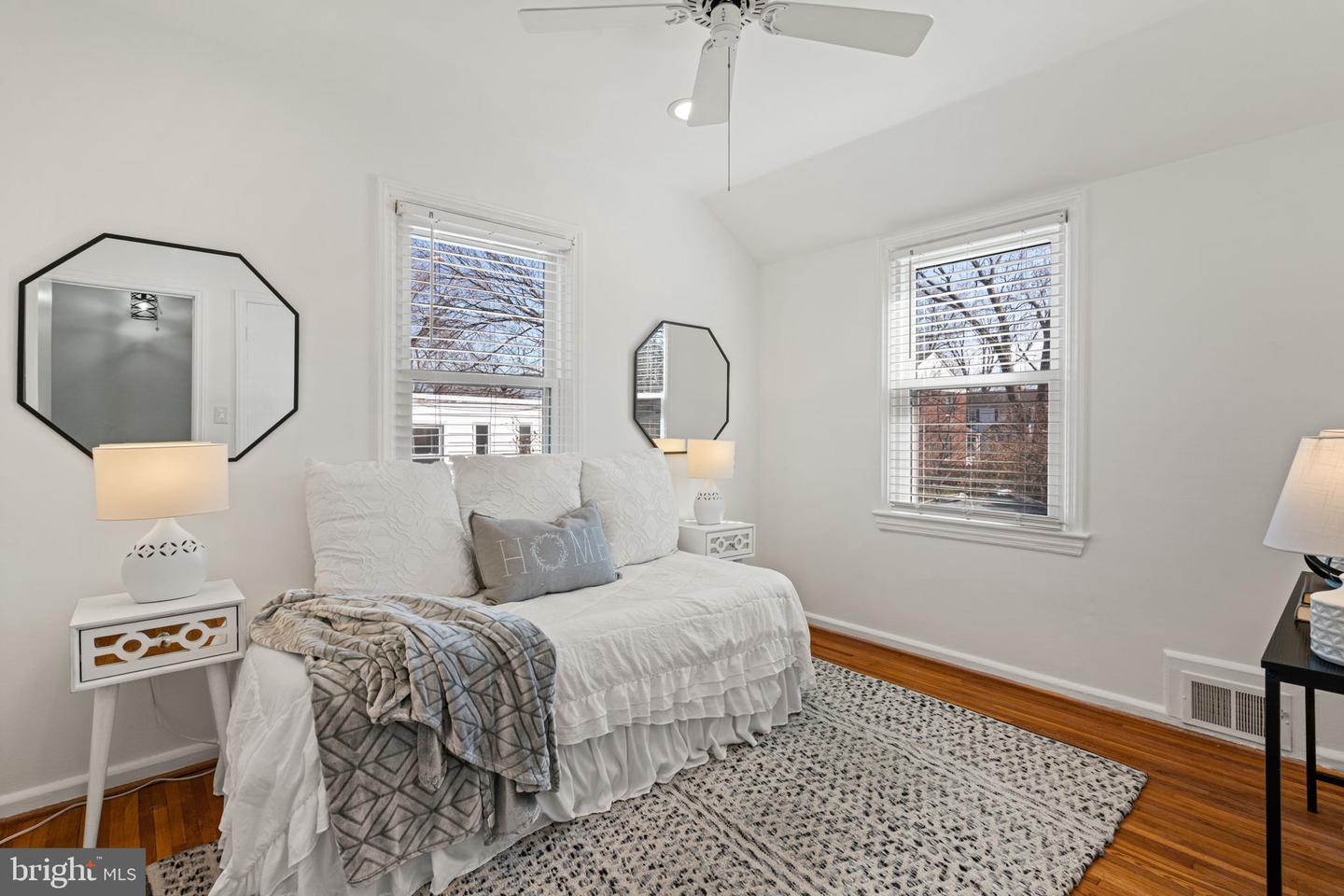 5939 MONTICELLO RD, ALEXANDRIA, Virginia 22303, 3 Bedrooms Bedrooms, ,2 BathroomsBathrooms,Residential,For sale,5939 MONTICELLO RD,VAFX2292156 MLS # VAFX2292156