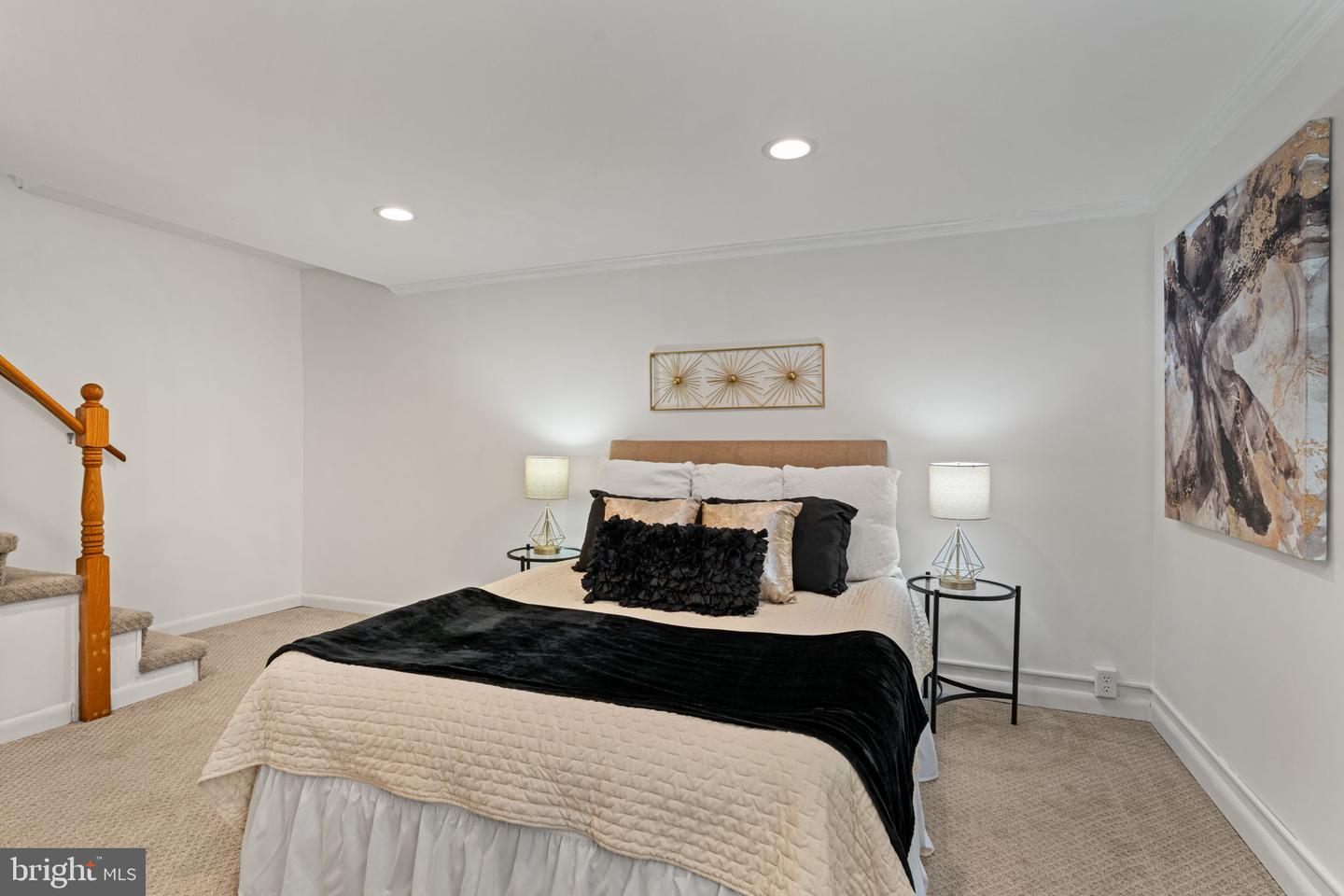 5939 MONTICELLO RD, ALEXANDRIA, Virginia 22303, 3 Bedrooms Bedrooms, ,2 BathroomsBathrooms,Residential,For sale,5939 MONTICELLO RD,VAFX2292156 MLS # VAFX2292156