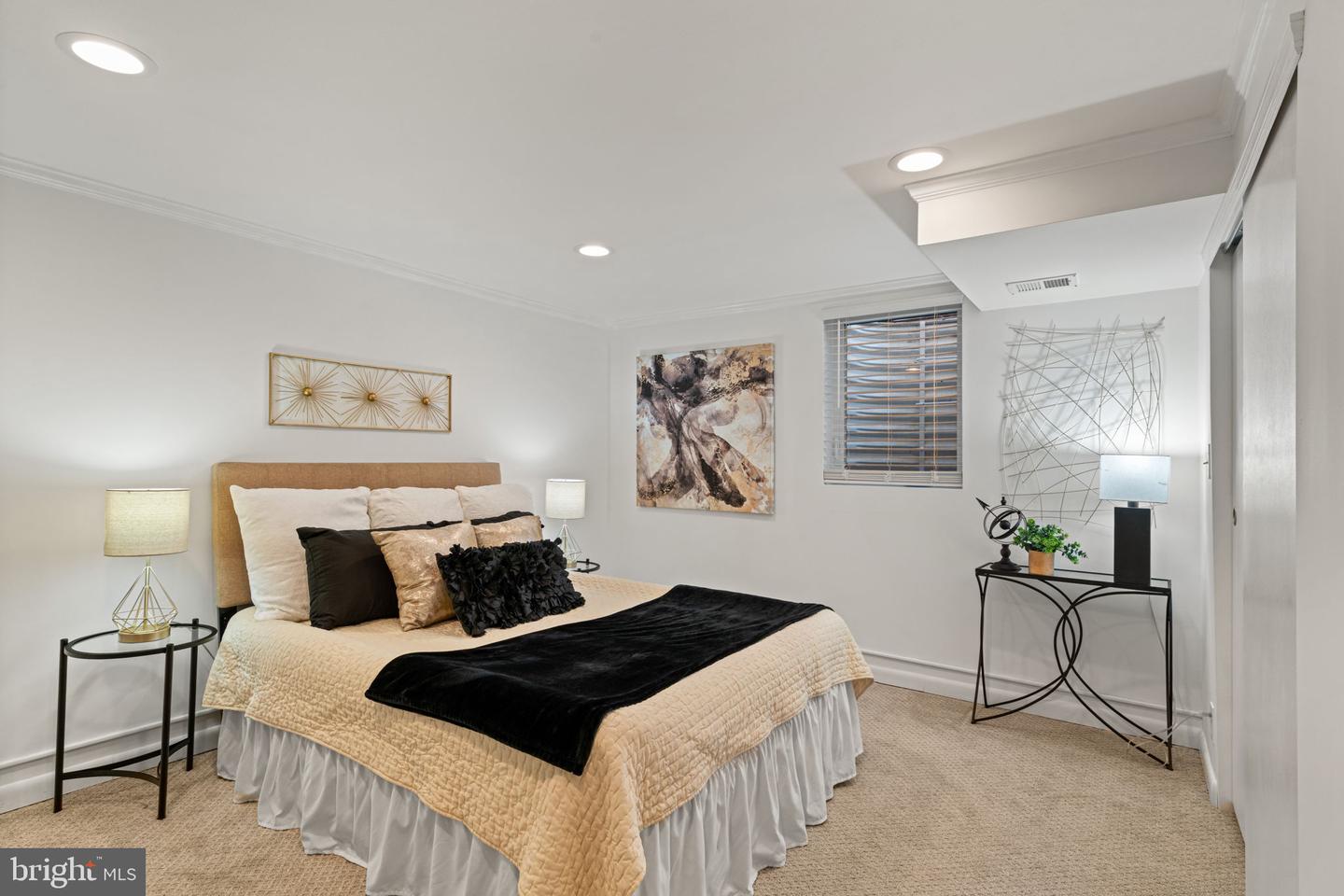 5939 MONTICELLO RD, ALEXANDRIA, Virginia 22303, 3 Bedrooms Bedrooms, ,2 BathroomsBathrooms,Residential,For sale,5939 MONTICELLO RD,VAFX2292156 MLS # VAFX2292156