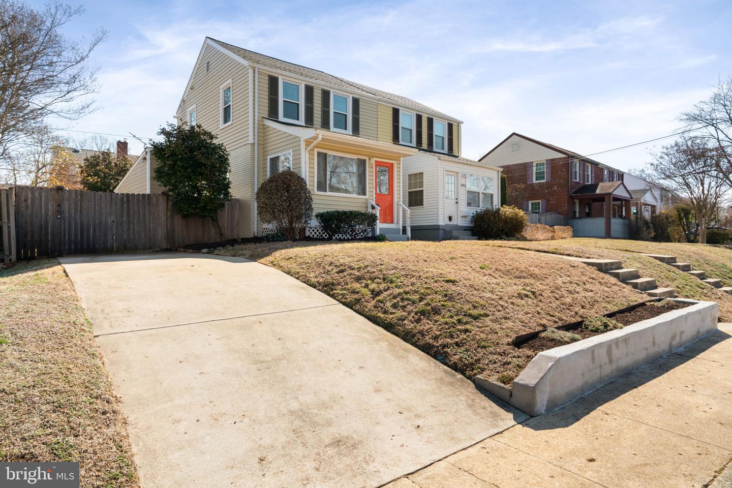 5939 MONTICELLO RD, ALEXANDRIA, Virginia 22303, 3 Bedrooms Bedrooms, ,2 BathroomsBathrooms,Residential,For sale,5939 MONTICELLO RD,VAFX2292156 MLS # VAFX2292156