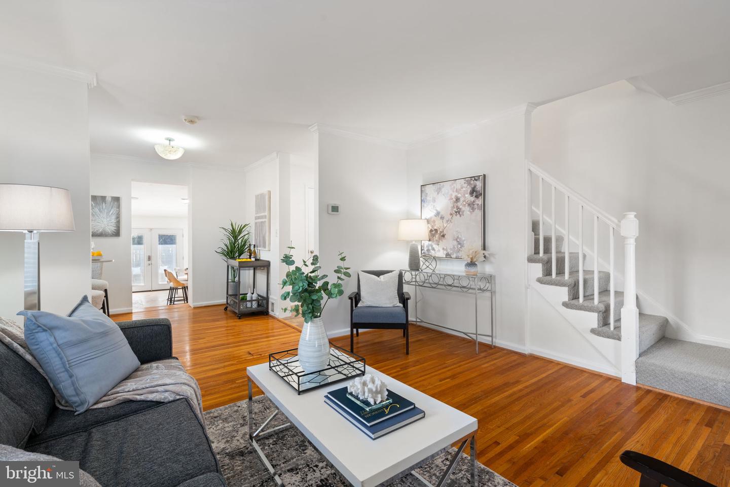 5939 MONTICELLO RD, ALEXANDRIA, Virginia 22303, 3 Bedrooms Bedrooms, ,2 BathroomsBathrooms,Residential,For sale,5939 MONTICELLO RD,VAFX2292156 MLS # VAFX2292156