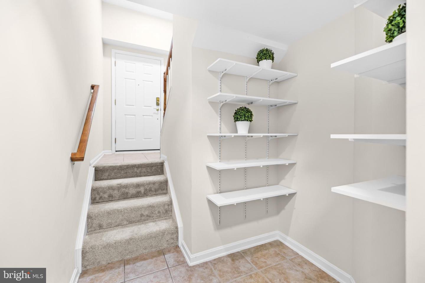 14492 VILLAGE HIGH ST, GAINESVILLE, Virginia 20155, 3 Bedrooms Bedrooms, ,2 BathroomsBathrooms,Residential,For sale,14492 VILLAGE HIGH ST,VAPW2112990 MLS # VAPW2112990