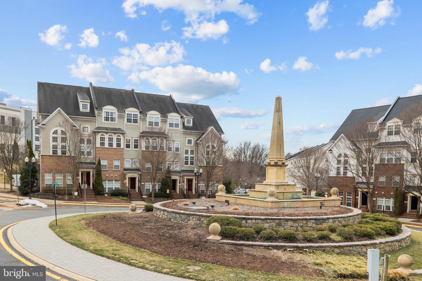 14492 VILLAGE HIGH ST, GAINESVILLE, Virginia 20155, 3 Bedrooms Bedrooms, ,2 BathroomsBathrooms,Residential,For sale,14492 VILLAGE HIGH ST,VAPW2112990 MLS # VAPW2112990