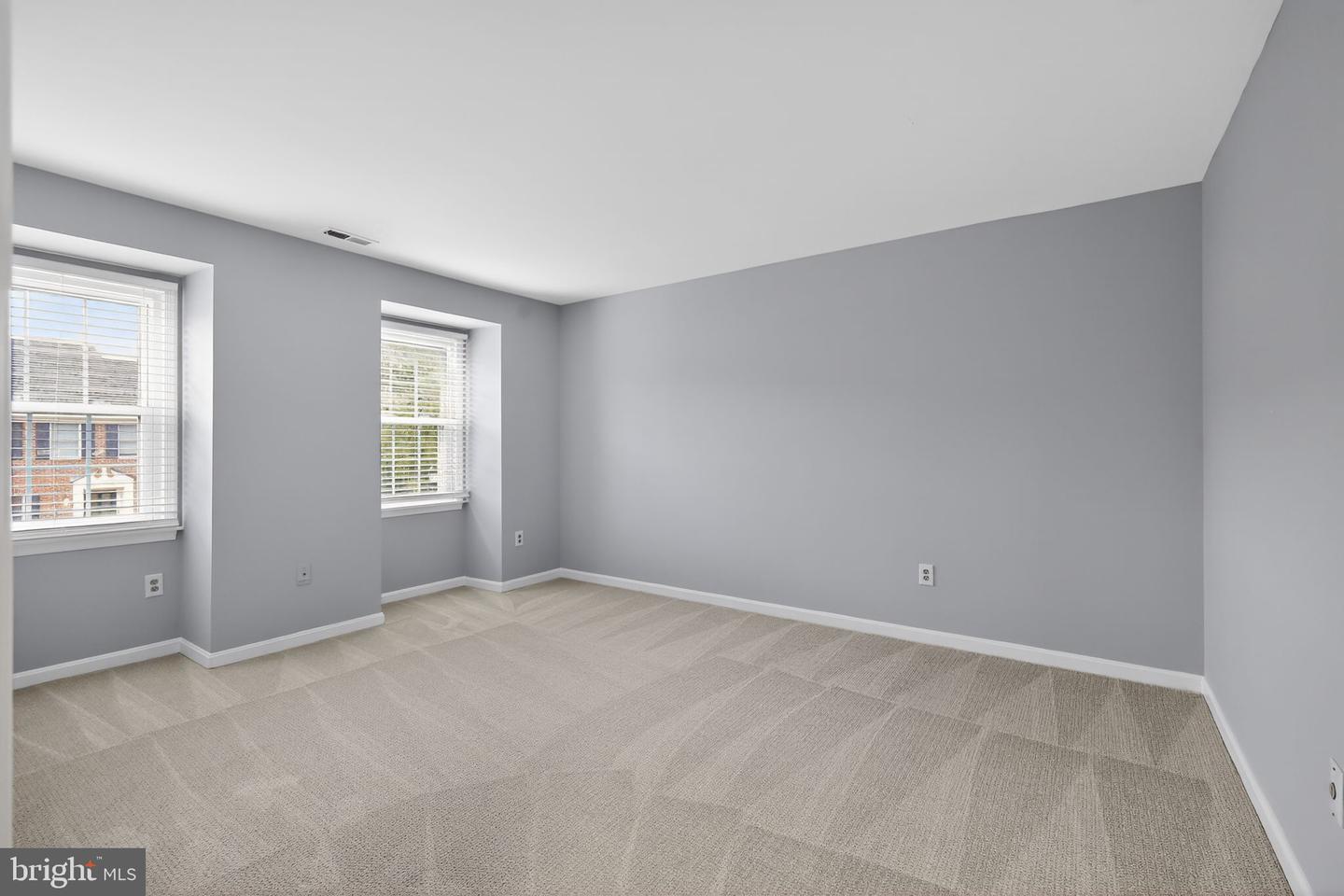 7333 LEWINSVILLE PARK CT, MCLEAN, Virginia 22101, 3 Bedrooms Bedrooms, ,3 BathroomsBathrooms,Residential,For sale,7333 LEWINSVILLE PARK CT,VAFX2292246 MLS # VAFX2292246