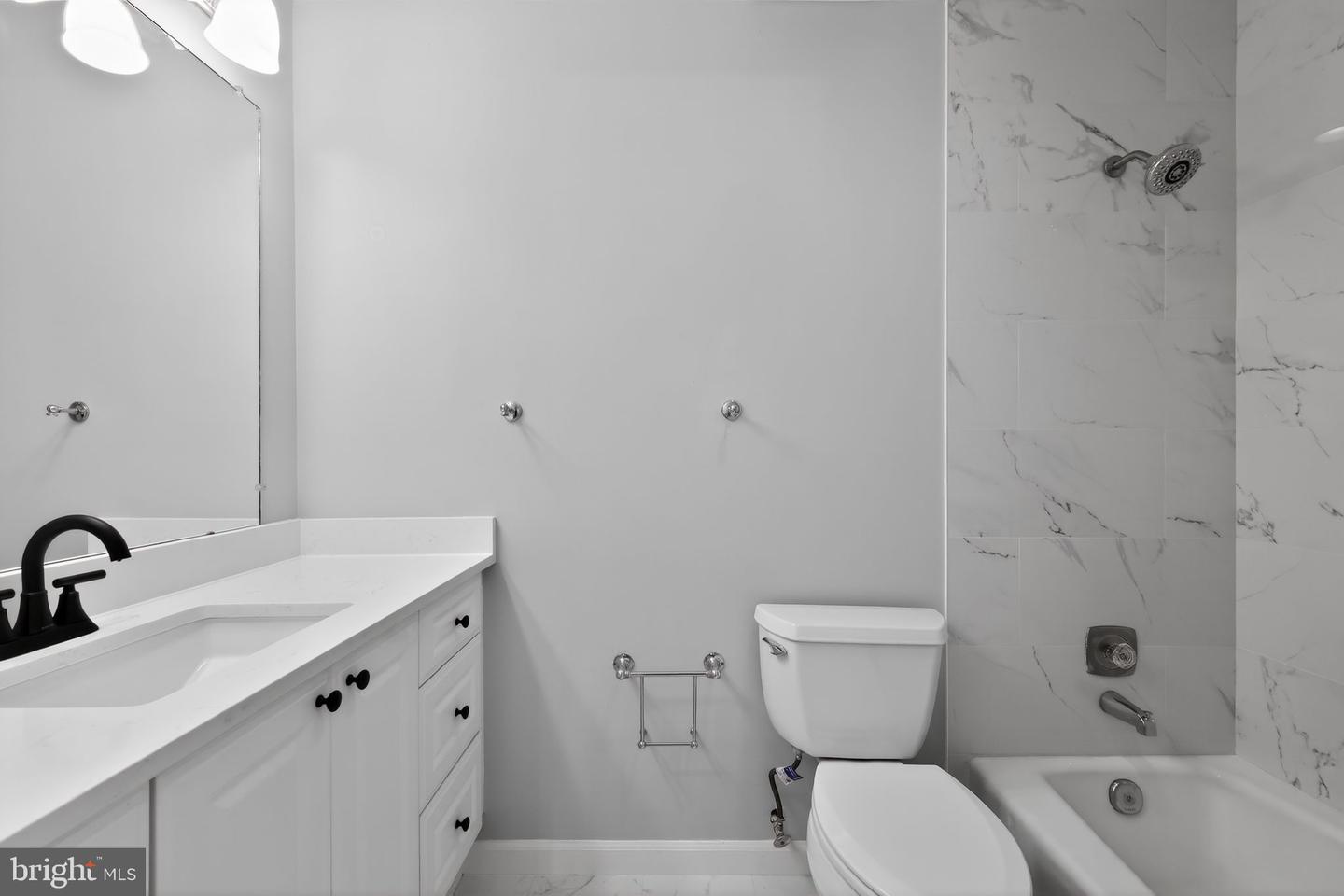 7333 LEWINSVILLE PARK CT, MCLEAN, Virginia 22101, 3 Bedrooms Bedrooms, ,3 BathroomsBathrooms,Residential,For sale,7333 LEWINSVILLE PARK CT,VAFX2292246 MLS # VAFX2292246