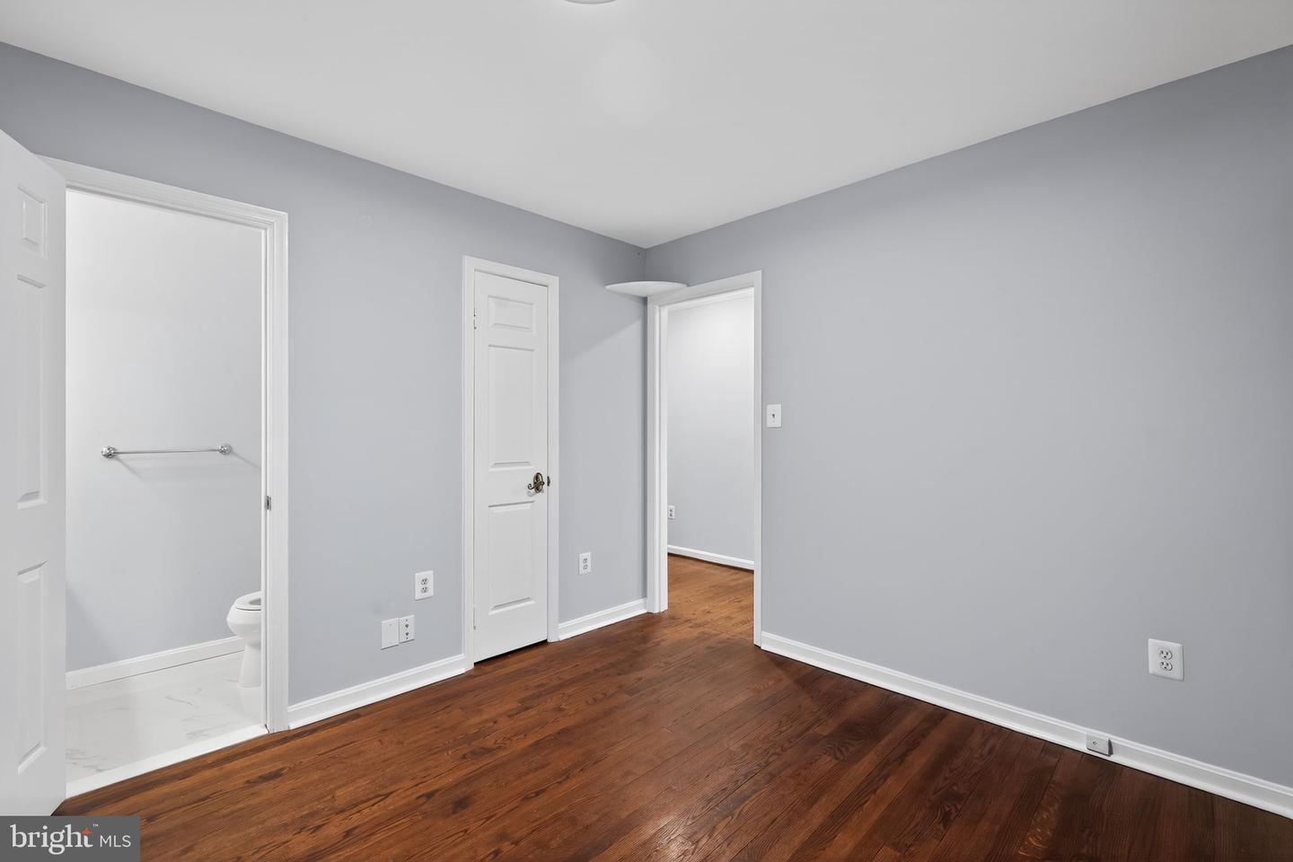 7333 LEWINSVILLE PARK CT, MCLEAN, Virginia 22101, 3 Bedrooms Bedrooms, ,3 BathroomsBathrooms,Residential,For sale,7333 LEWINSVILLE PARK CT,VAFX2292246 MLS # VAFX2292246