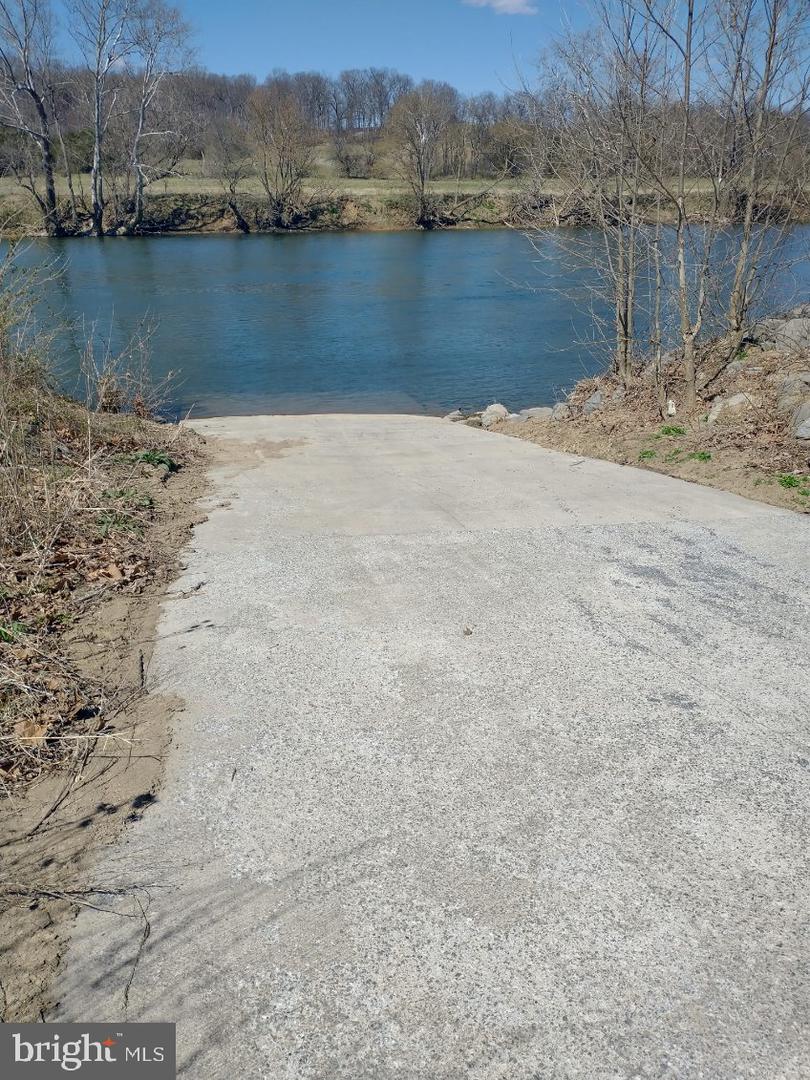 6521 HOWELLSVILLE RD, BOYCE, Virginia 22620, 3 Bedrooms Bedrooms, ,2 BathroomsBathrooms,Residential,For sale,6521 HOWELLSVILLE RD,VACL2006526 MLS # VACL2006526