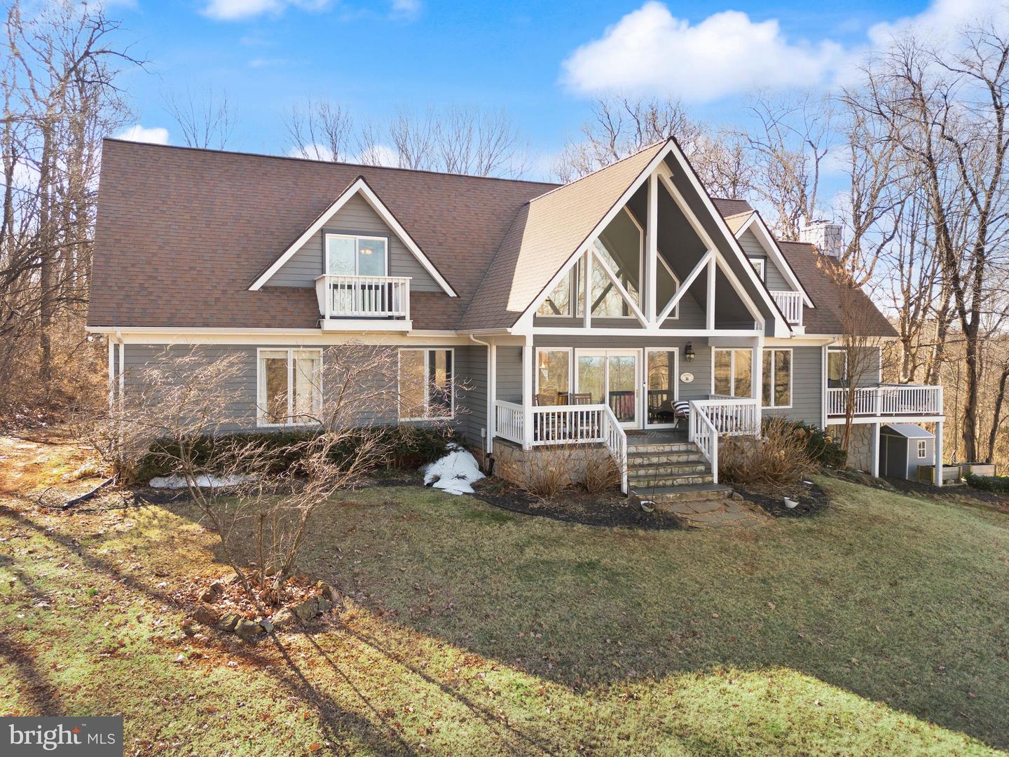 8089 MOORMONT RD, RAPIDAN, Virginia 22733, 4 Bedrooms Bedrooms, 14 Rooms Rooms,2 BathroomsBathrooms,Residential,For sale,8089 MOORMONT RD,VAOR2013388 MLS # VAOR2013388