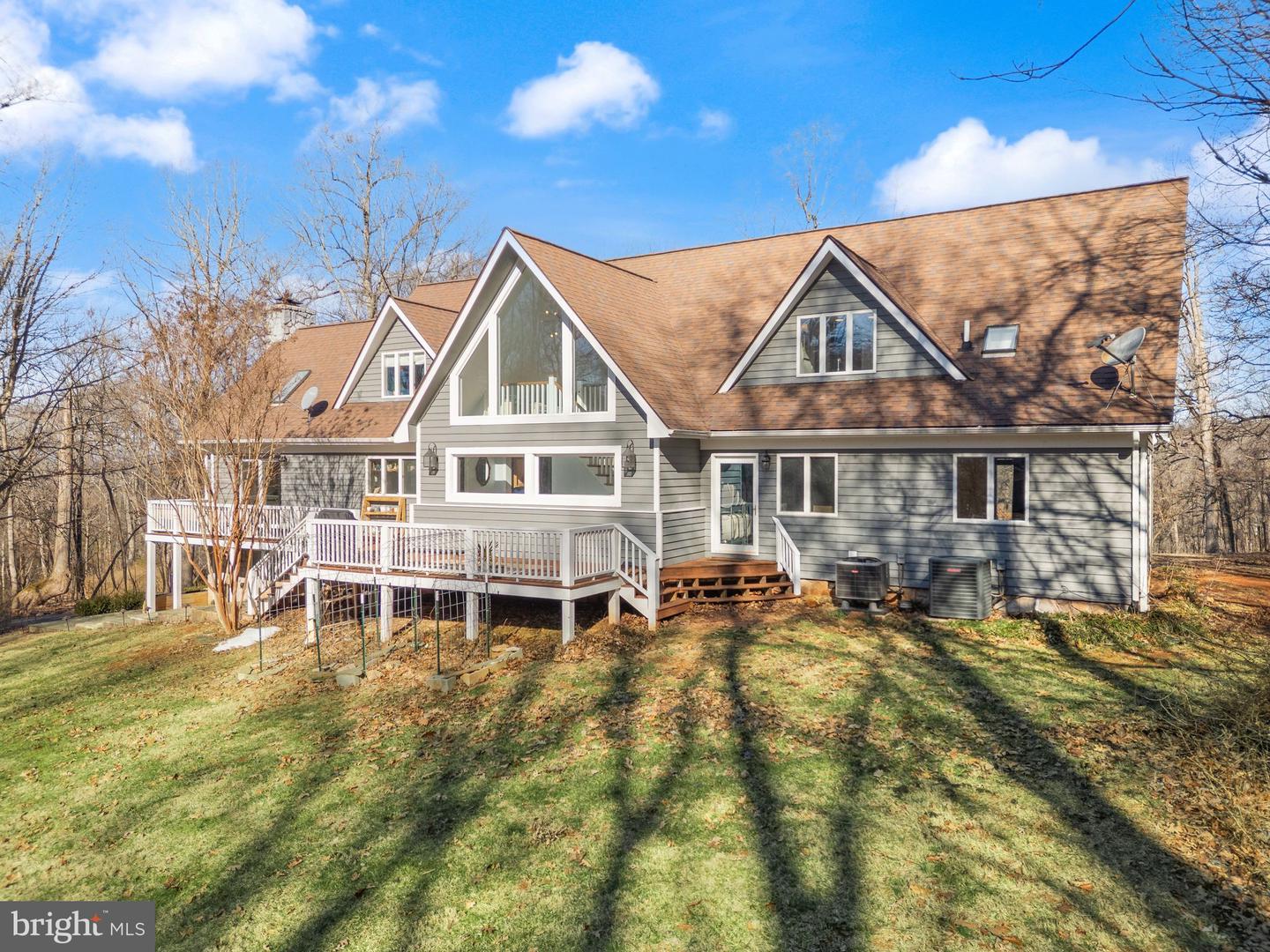 8089 MOORMONT RD, RAPIDAN, Virginia 22733, 4 Bedrooms Bedrooms, 14 Rooms Rooms,2 BathroomsBathrooms,Residential,For sale,8089 MOORMONT RD,VAOR2013388 MLS # VAOR2013388