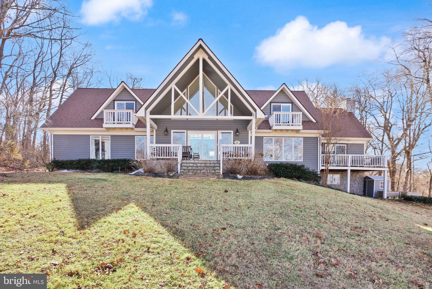 8089 MOORMONT RD, RAPIDAN, Virginia 22733, 4 Bedrooms Bedrooms, 14 Rooms Rooms,2 BathroomsBathrooms,Residential,For sale,8089 MOORMONT RD,VAOR2013388 MLS # VAOR2013388