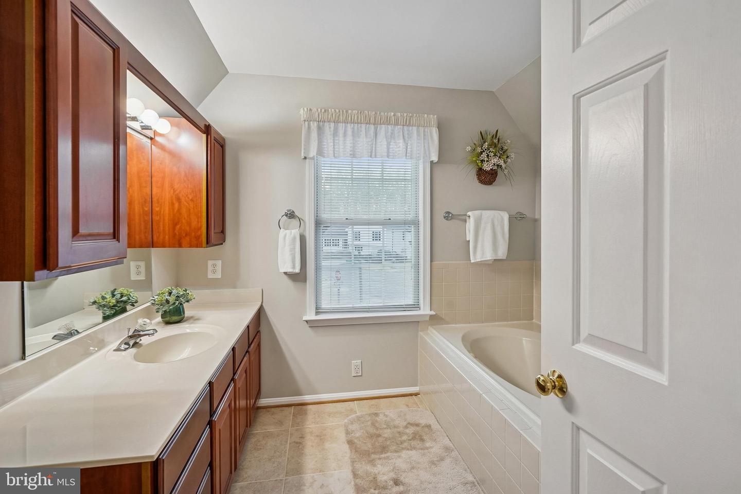 10129 SHARON SPRINGS DR, FREDERICKSBURG, Virginia 22408, 4 Bedrooms Bedrooms, ,2 BathroomsBathrooms,Residential,For sale,10129 SHARON SPRINGS DR,VASP2039496 MLS # VASP2039496