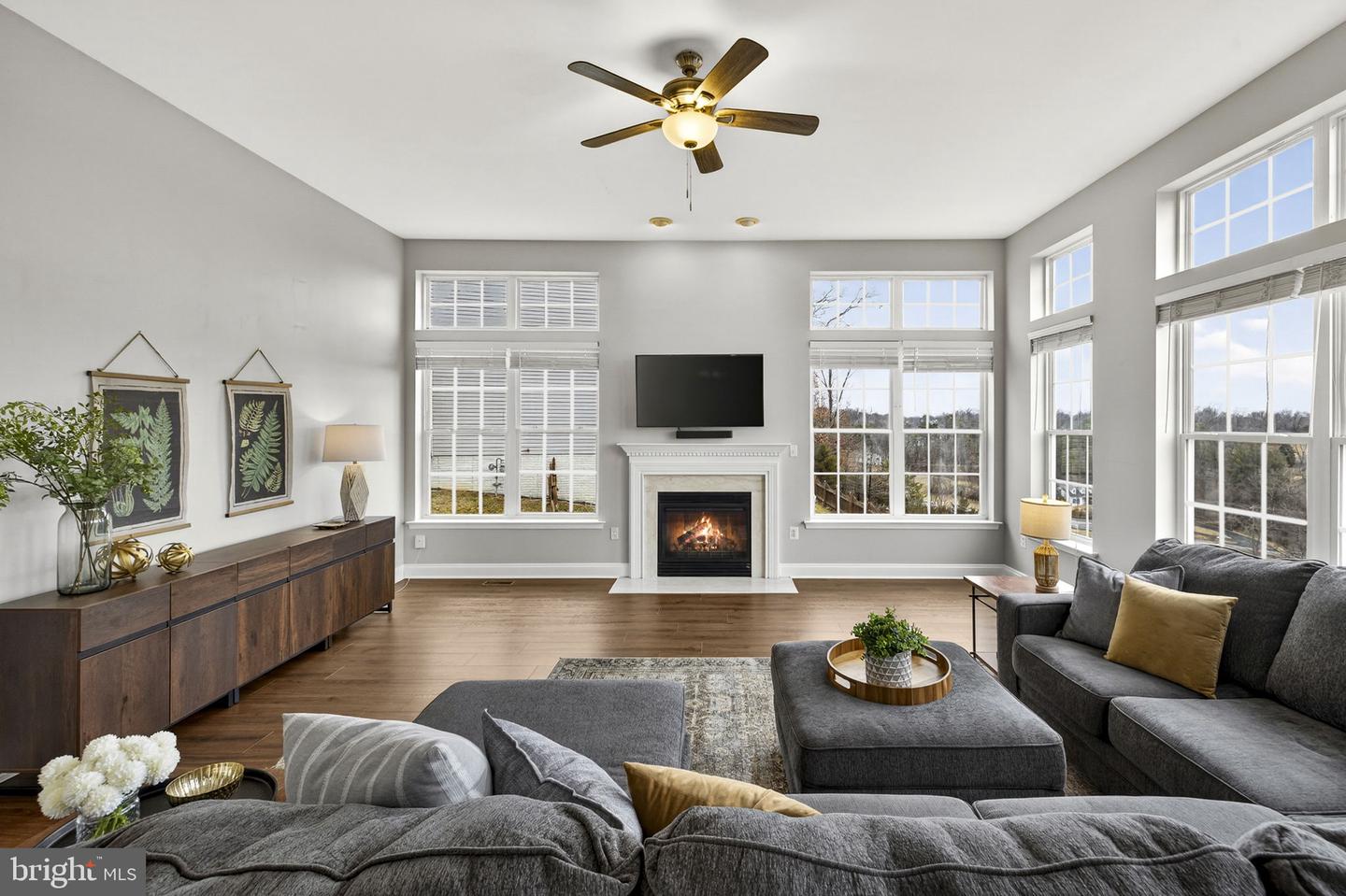 235 REBECCA DR, WINCHESTER, Virginia 22602, 5 Bedrooms Bedrooms, ,3 BathroomsBathrooms,Residential,For sale,235 REBECCA DR,VAFV2039734 MLS # VAFV2039734