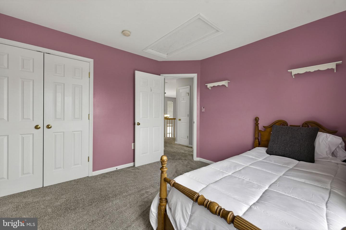 235 REBECCA DR, WINCHESTER, Virginia 22602, 5 Bedrooms Bedrooms, ,3 BathroomsBathrooms,Residential,For sale,235 REBECCA DR,VAFV2039734 MLS # VAFV2039734