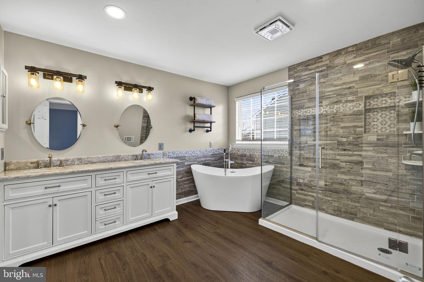 235 REBECCA DR, WINCHESTER, Virginia 22602, 5 Bedrooms Bedrooms, ,3 BathroomsBathrooms,Residential,For sale,235 REBECCA DR,VAFV2039734 MLS # VAFV2039734