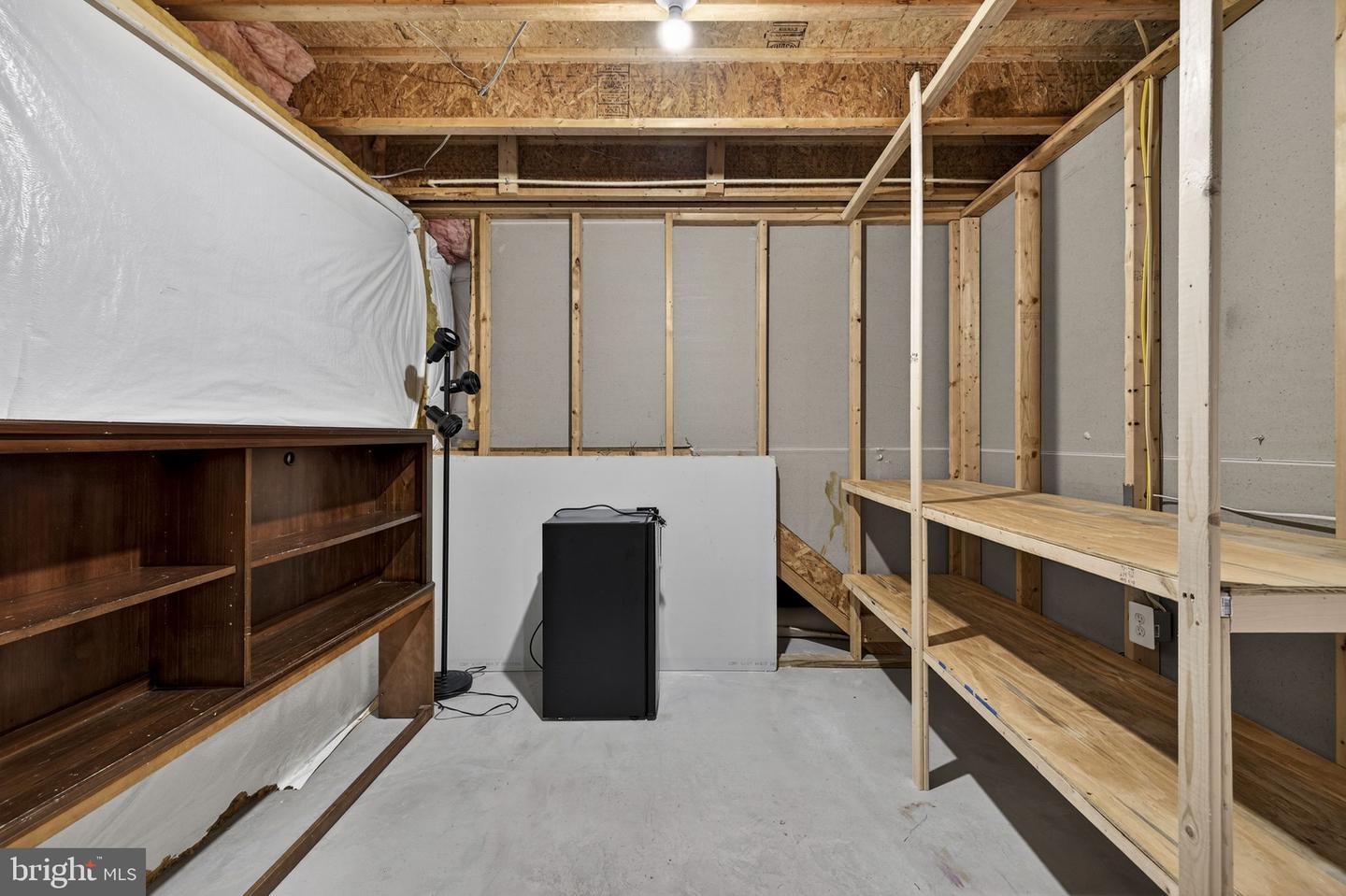 235 REBECCA DR, WINCHESTER, Virginia 22602, 5 Bedrooms Bedrooms, ,3 BathroomsBathrooms,Residential,For sale,235 REBECCA DR,VAFV2039734 MLS # VAFV2039734