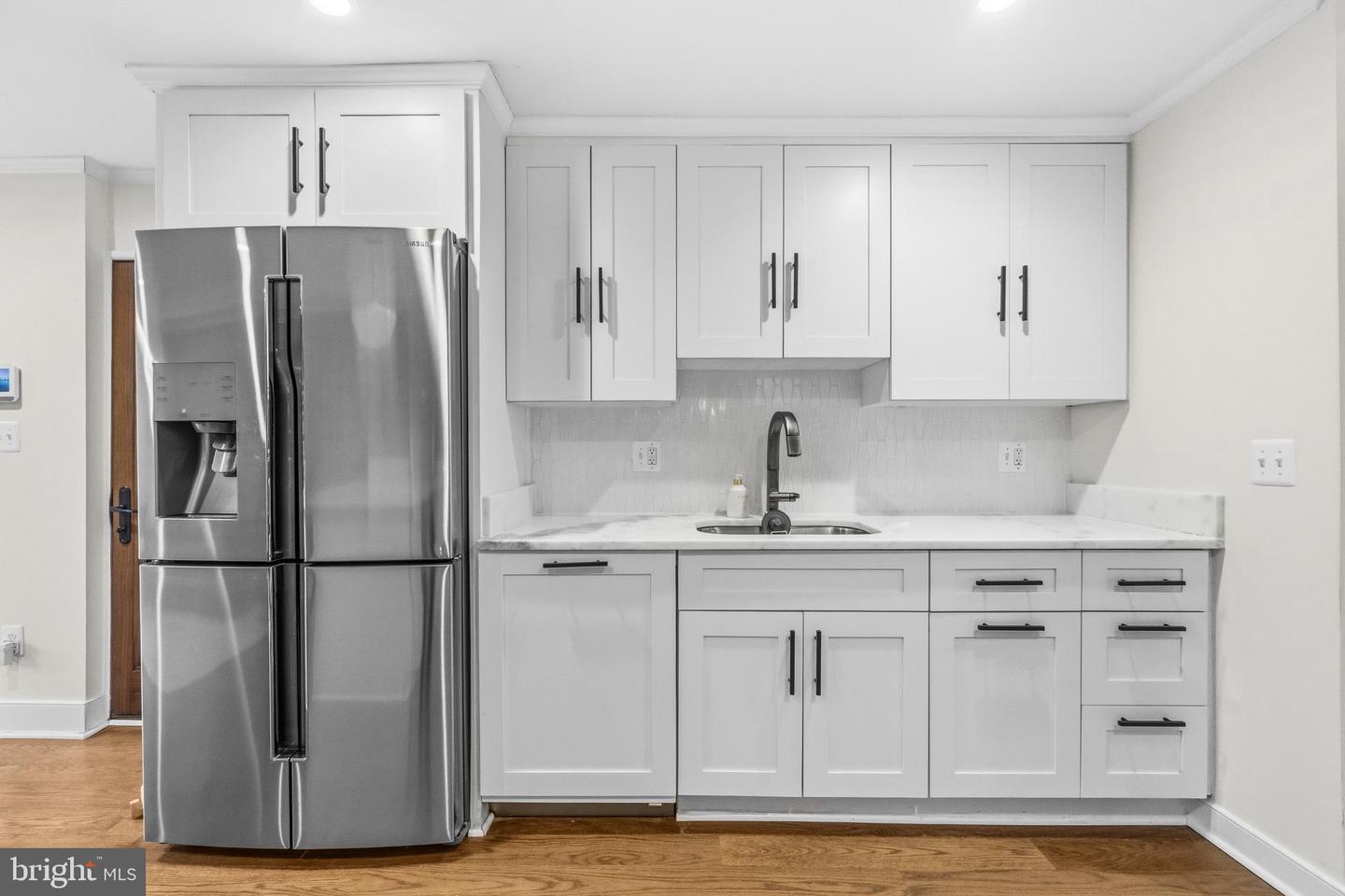 1011 DUKE ST, ALEXANDRIA, Virginia 22314, 2 Bedrooms Bedrooms, ,2 BathroomsBathrooms,Residential,For sale,1011 DUKE ST,VAAX2054420 MLS # VAAX2054420