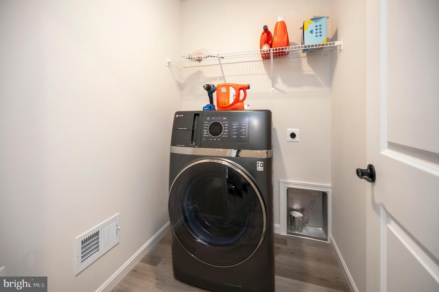 2892 WHITE TAIL DR, LOCUST GROVE, Virginia 22508, 3 Bedrooms Bedrooms, ,2 BathroomsBathrooms,Residential,For sale,2892 WHITE TAIL DR,VAOR2013392 MLS # VAOR2013392