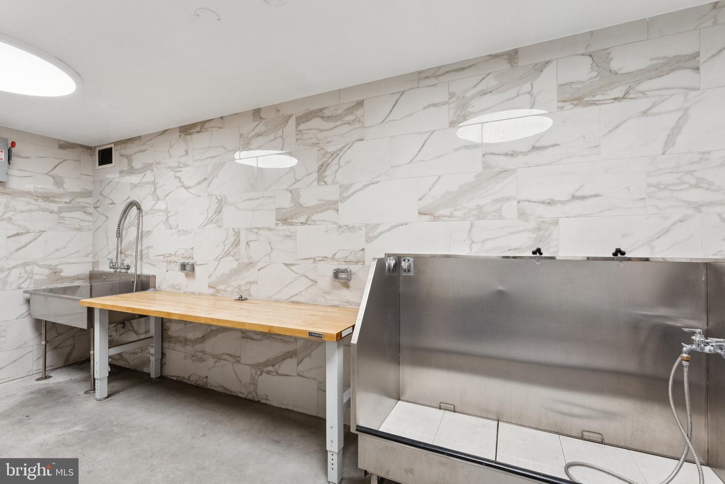 1211 VAN ST SE #913, WASHINGTON, District Of Columbia 20003, 1 Bedroom Bedrooms, ,1 BathroomBathrooms,Residential,For sale,1211 VAN ST SE #913,DCDC2247436 MLS # DCDC2247436