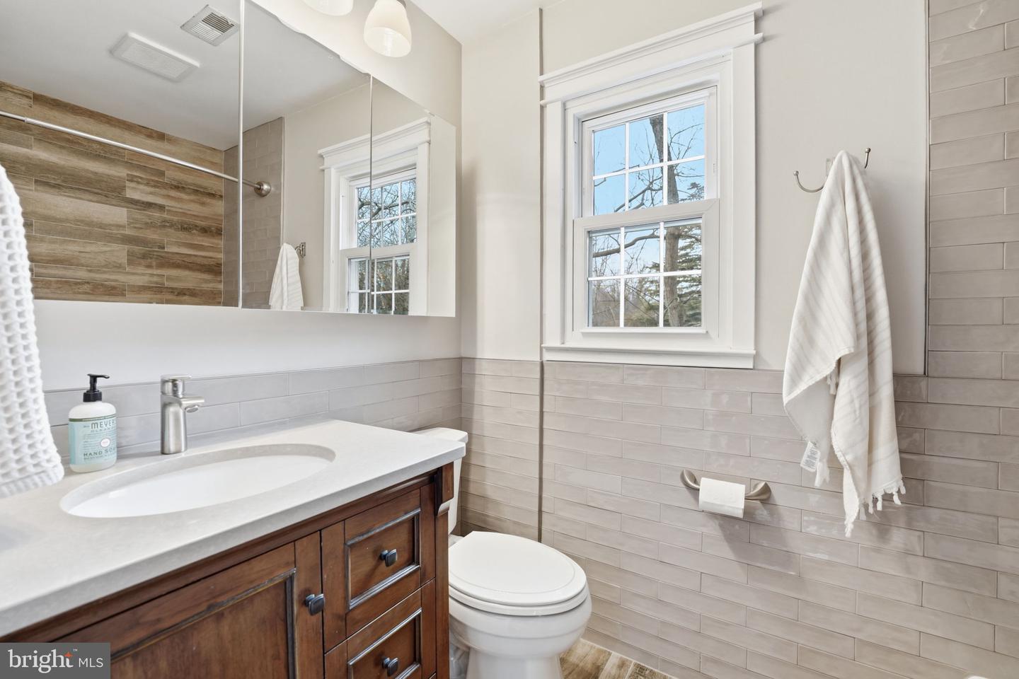 3214 DOMINY CT, OAKTON, Virginia 22124, 5 Bedrooms Bedrooms, ,3 BathroomsBathrooms,Residential,For sale,3214 DOMINY CT,VAFX2292440 MLS # VAFX2292440