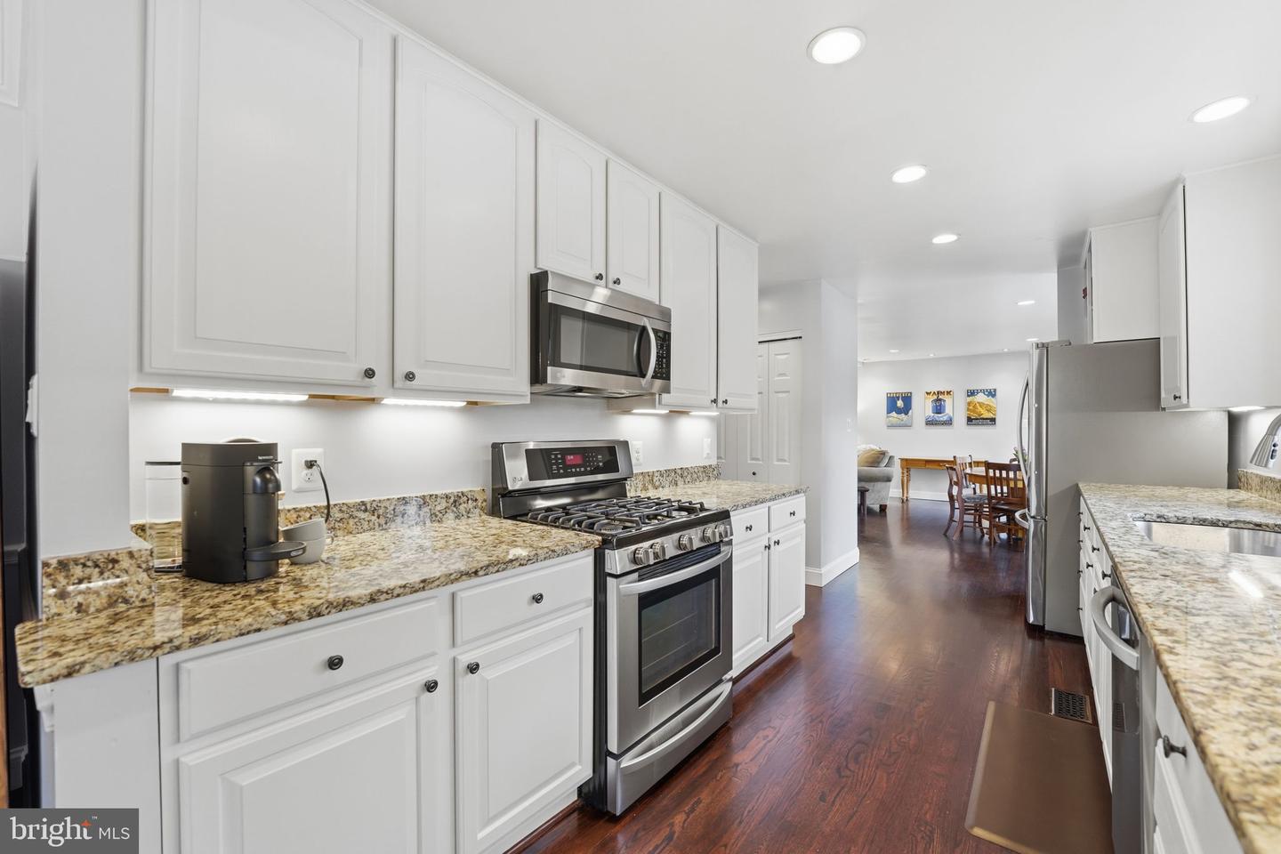 3214 DOMINY CT, OAKTON, Virginia 22124, 5 Bedrooms Bedrooms, ,3 BathroomsBathrooms,Residential,For sale,3214 DOMINY CT,VAFX2292440 MLS # VAFX2292440