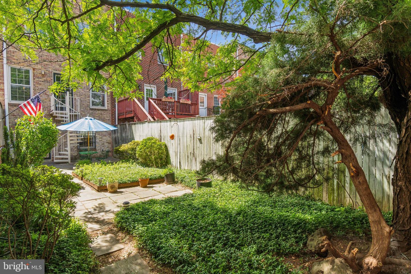 414 3RD ST SE, WASHINGTON, District Of Columbia 20003, 3 Bedrooms Bedrooms, ,3 BathroomsBathrooms,Residential,For sale,414 3RD ST SE,DCDC2247468 MLS # DCDC2247468