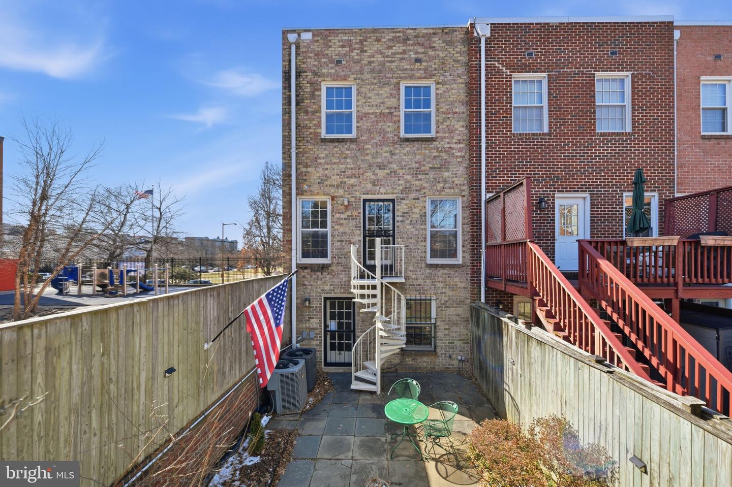 414 3RD ST SE, WASHINGTON, District Of Columbia 20003, 3 Bedrooms Bedrooms, ,3 BathroomsBathrooms,Residential,For sale,414 3RD ST SE,DCDC2247468 MLS # DCDC2247468