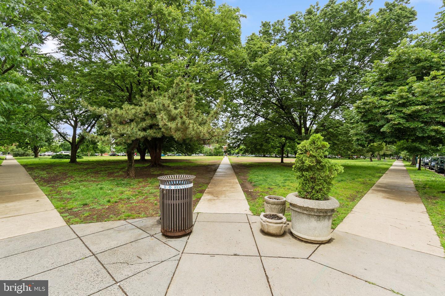 414 3RD ST SE, WASHINGTON, District Of Columbia 20003, 3 Bedrooms Bedrooms, ,3 BathroomsBathrooms,Residential,For sale,414 3RD ST SE,DCDC2247468 MLS # DCDC2247468