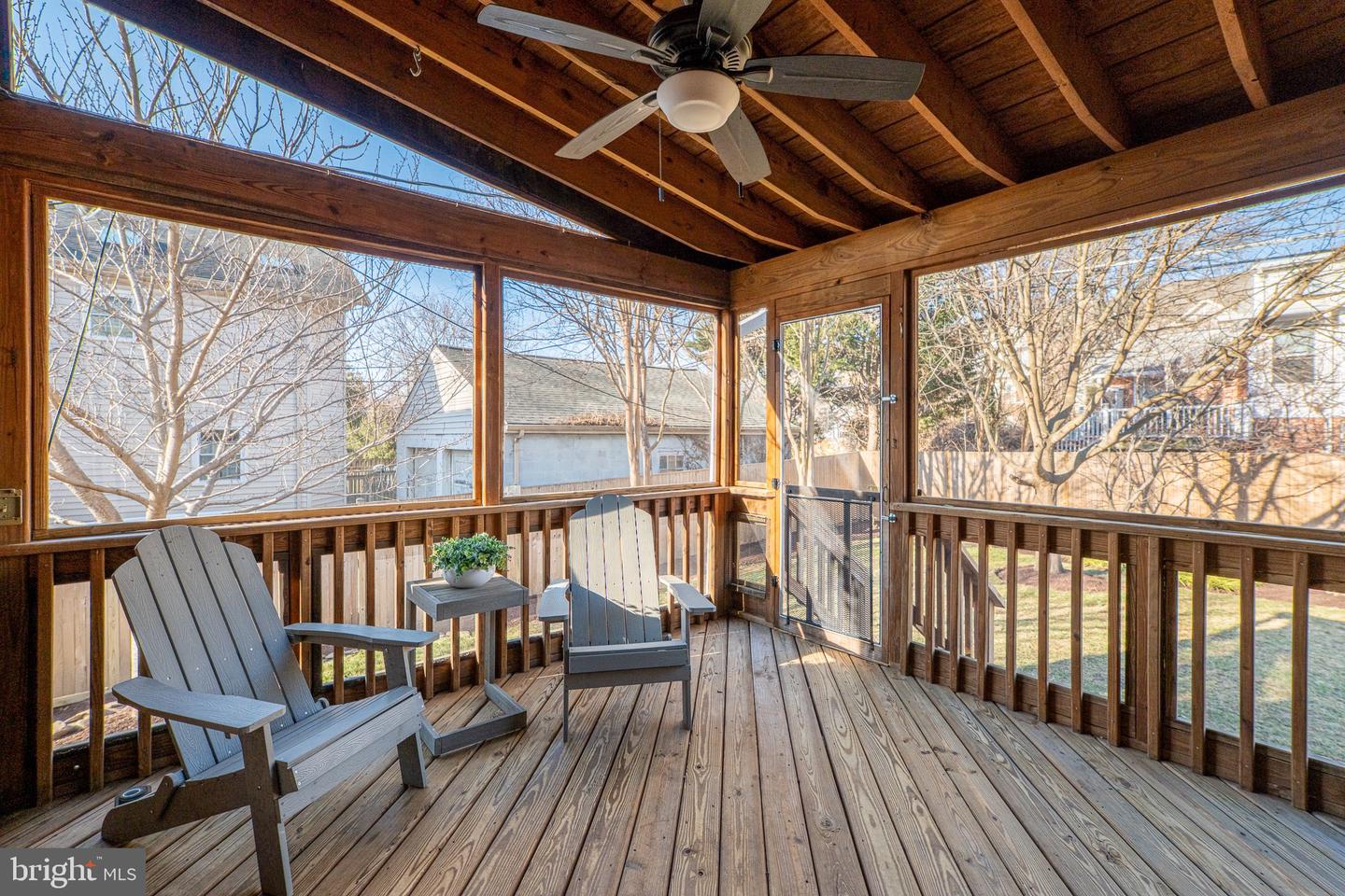 2836 MEADOW LN, FALLS CHURCH, Virginia 22042, 3 Bedrooms Bedrooms, ,3 BathroomsBathrooms,Residential,For sale,2836 MEADOW LN,VAFX2292444 MLS # VAFX2292444