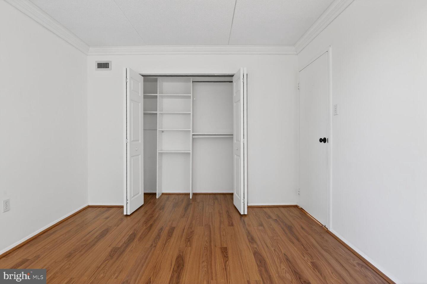 6300 STEVENSON AVE #410, ALEXANDRIA, Virginia 22304, 2 Bedrooms Bedrooms, 4 Rooms Rooms,2 BathroomsBathrooms,Residential,For sale,6300 STEVENSON AVE #410,VAAX2054430 MLS # VAAX2054430