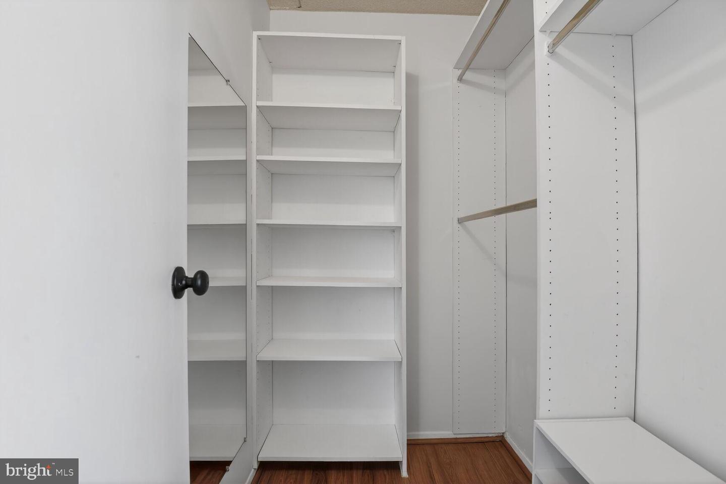 6300 STEVENSON AVE #410, ALEXANDRIA, Virginia 22304, 2 Bedrooms Bedrooms, 4 Rooms Rooms,2 BathroomsBathrooms,Residential,For sale,6300 STEVENSON AVE #410,VAAX2054430 MLS # VAAX2054430