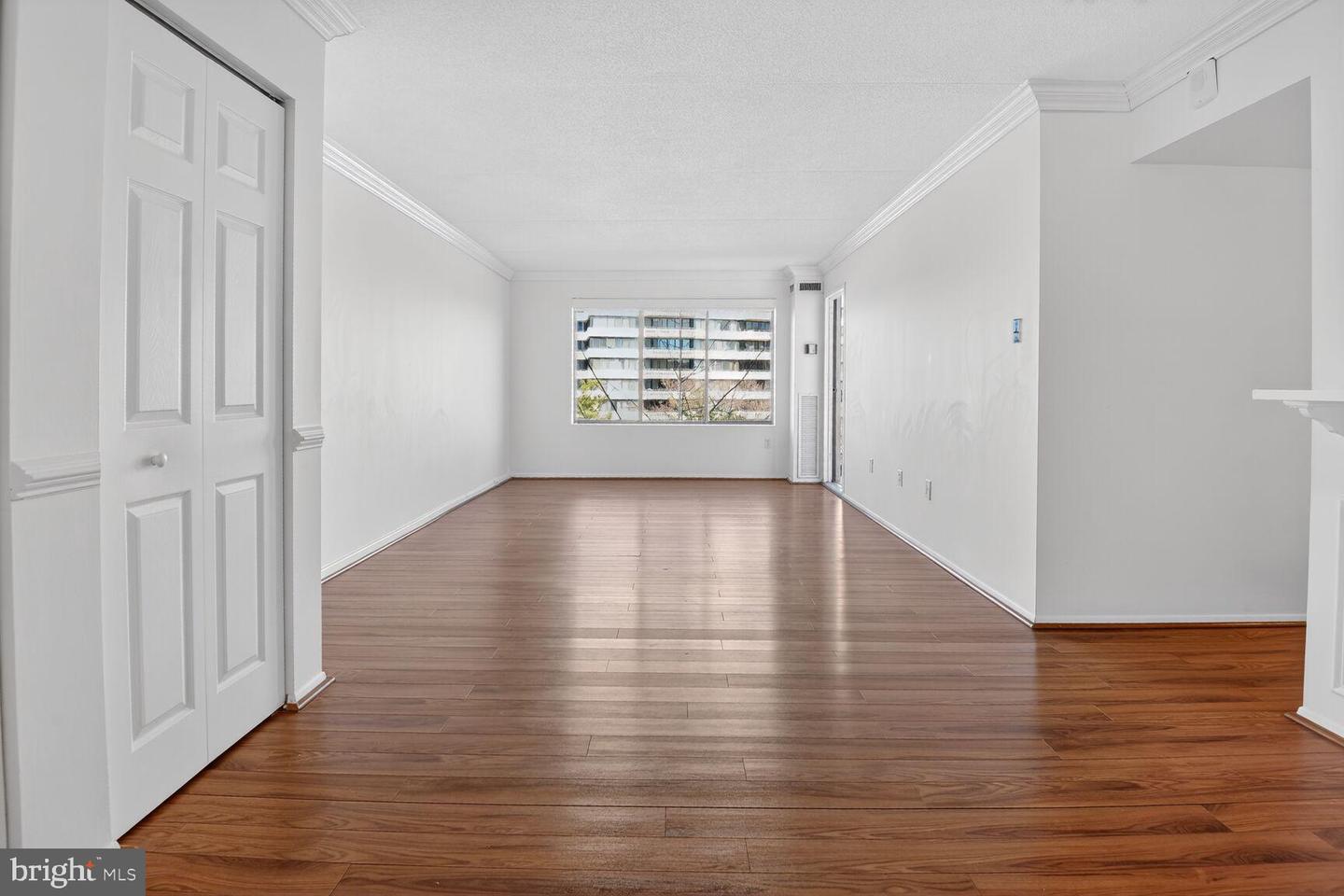 6300 STEVENSON AVE #410, ALEXANDRIA, Virginia 22304, 2 Bedrooms Bedrooms, 4 Rooms Rooms,2 BathroomsBathrooms,Residential,For sale,6300 STEVENSON AVE #410,VAAX2054430 MLS # VAAX2054430