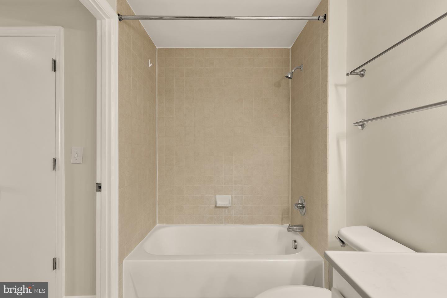 355 I ST SW #621, WASHINGTON, District Of Columbia 20024, 1 Bedroom Bedrooms, ,1 BathroomBathrooms,Residential,For sale,355 I ST SW #621,DCDC2247480 MLS # DCDC2247480 355 I ST SW #621, WASHINGTON, District Of Columbia 20024, 1 Bedroom Bedrooms, ,1 BathroomBathrooms,Residential,For sale,355 I ST SW #621,DCDC2247480 MLS # DCDC2247480