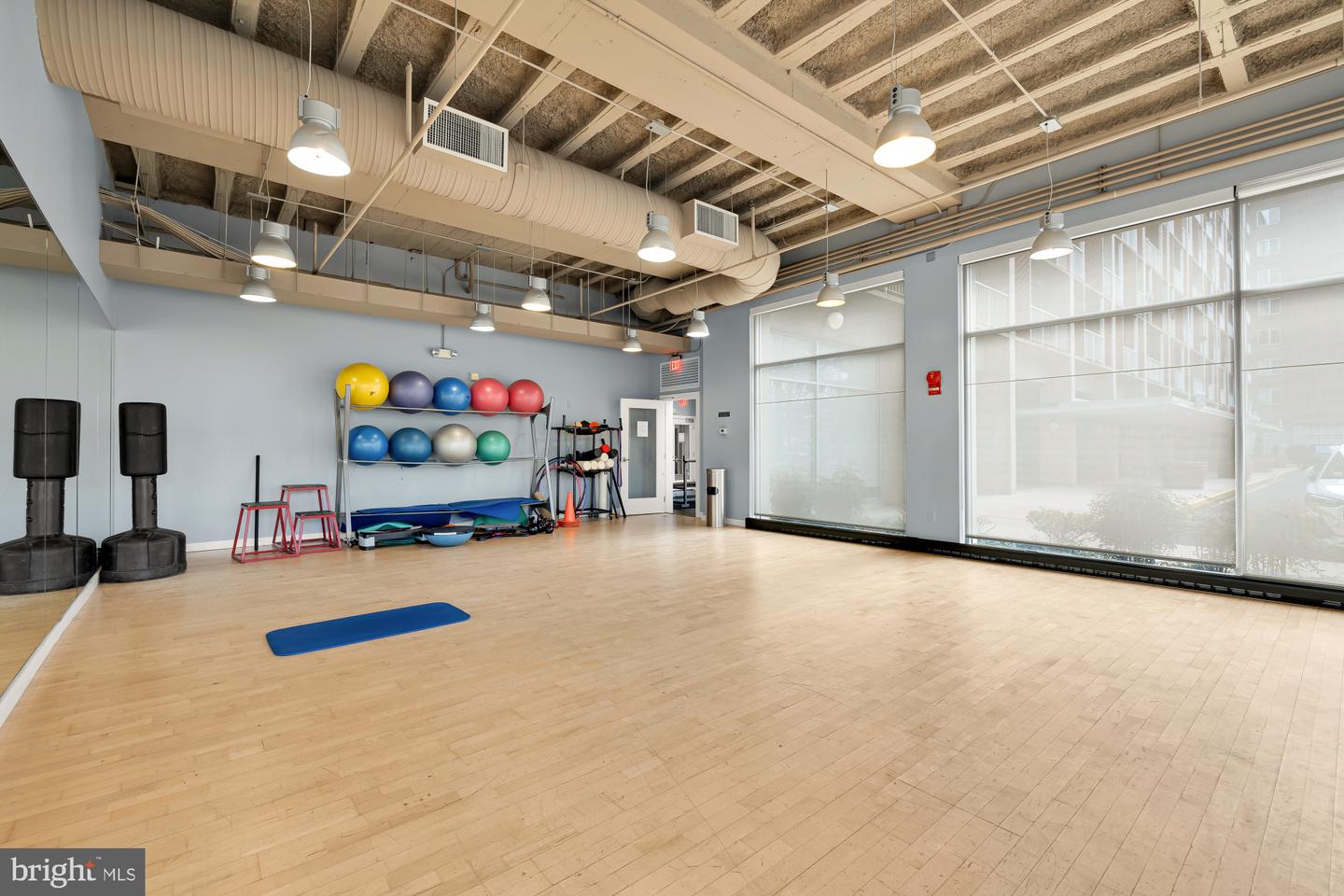 355 I ST SW #621, WASHINGTON, District Of Columbia 20024, 1 Bedroom Bedrooms, ,1 BathroomBathrooms,Residential,For sale,355 I ST SW #621,DCDC2247480 MLS # DCDC2247480 355 I ST SW #621, WASHINGTON, District Of Columbia 20024, 1 Bedroom Bedrooms, ,1 BathroomBathrooms,Residential,For sale,355 I ST SW #621,DCDC2247480 MLS # DCDC2247480