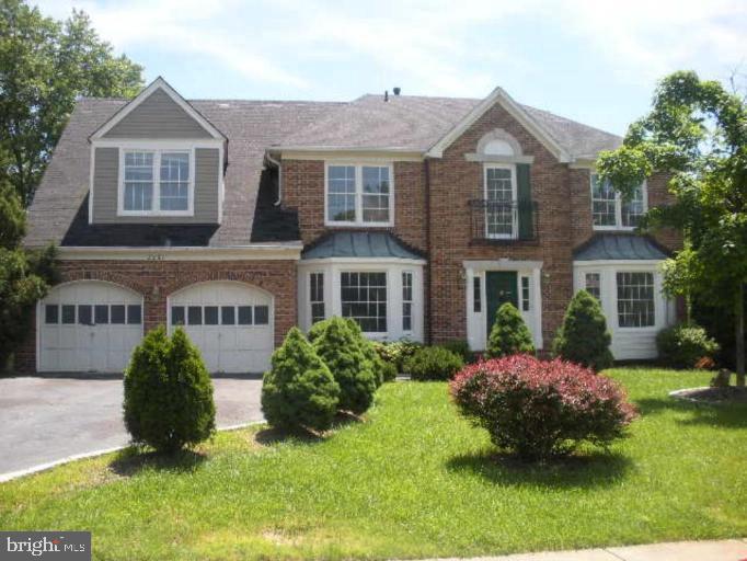 2067 WOODFORD RD, VIENNA, Virginia 22182, 4 Bedrooms Bedrooms, ,4 BathroomsBathrooms,Residential,For sale,2067 WOODFORD RD,VAFX2292484 MLS # VAFX2292484
