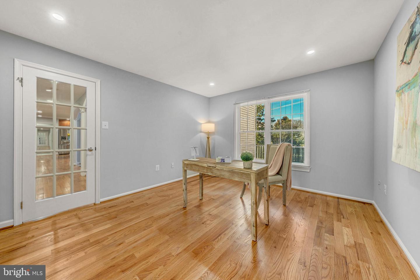 2067 WOODFORD RD, VIENNA, Virginia 22182, 4 Bedrooms Bedrooms, ,4 BathroomsBathrooms,Residential,For sale,2067 WOODFORD RD,VAFX2292484 MLS # VAFX2292484