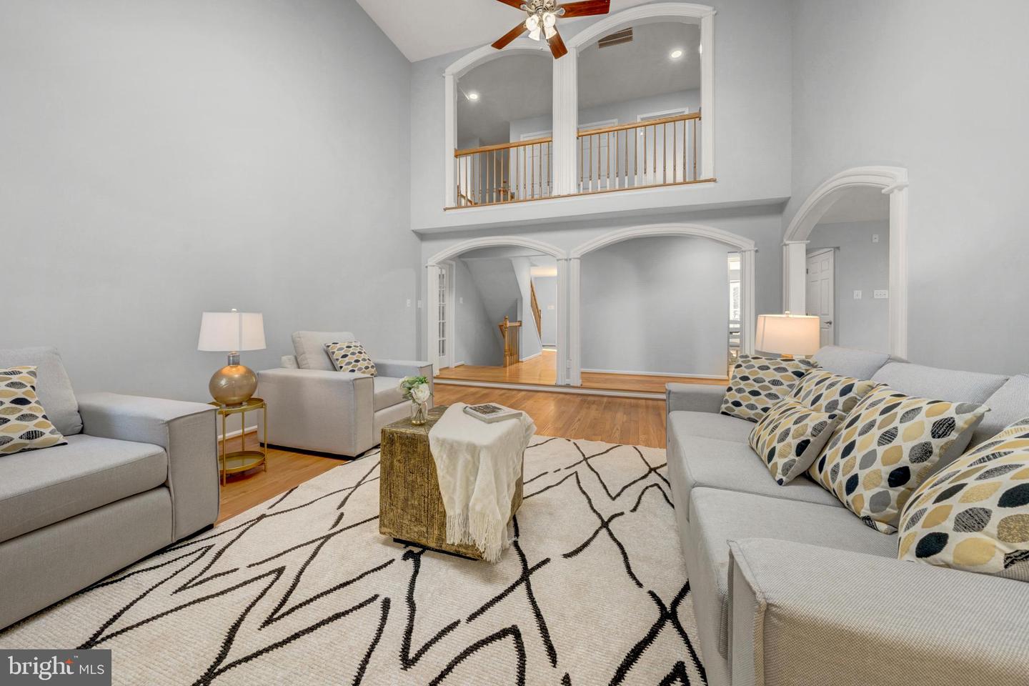 2067 WOODFORD RD, VIENNA, Virginia 22182, 4 Bedrooms Bedrooms, ,4 BathroomsBathrooms,Residential,For sale,2067 WOODFORD RD,VAFX2292484 MLS # VAFX2292484