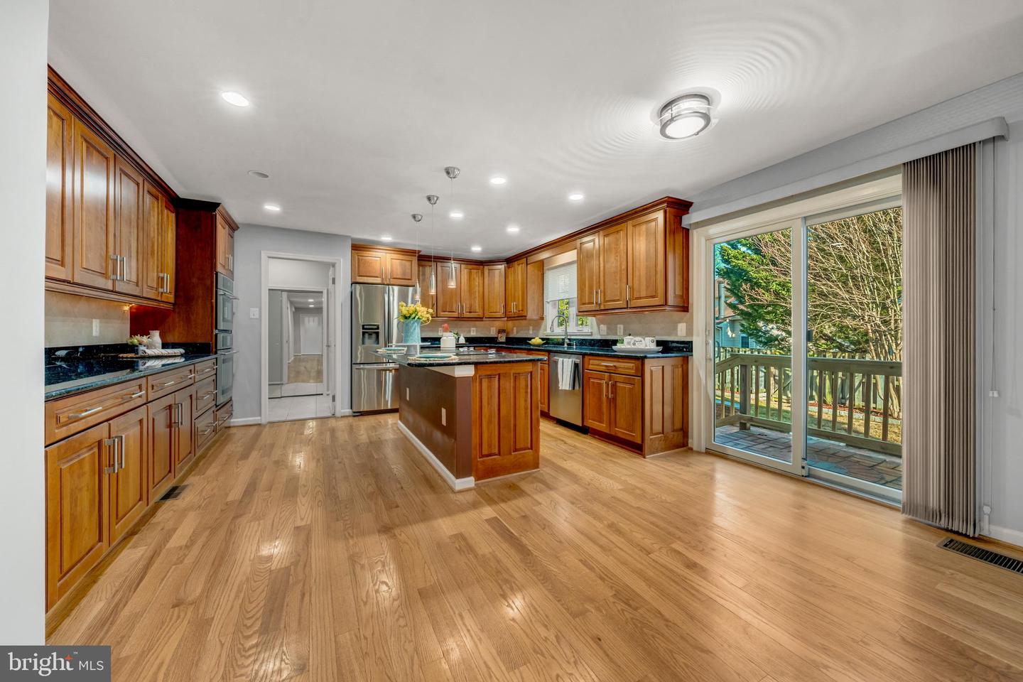 2067 WOODFORD RD, VIENNA, Virginia 22182, 4 Bedrooms Bedrooms, ,4 BathroomsBathrooms,Residential,For sale,2067 WOODFORD RD,VAFX2292484 MLS # VAFX2292484