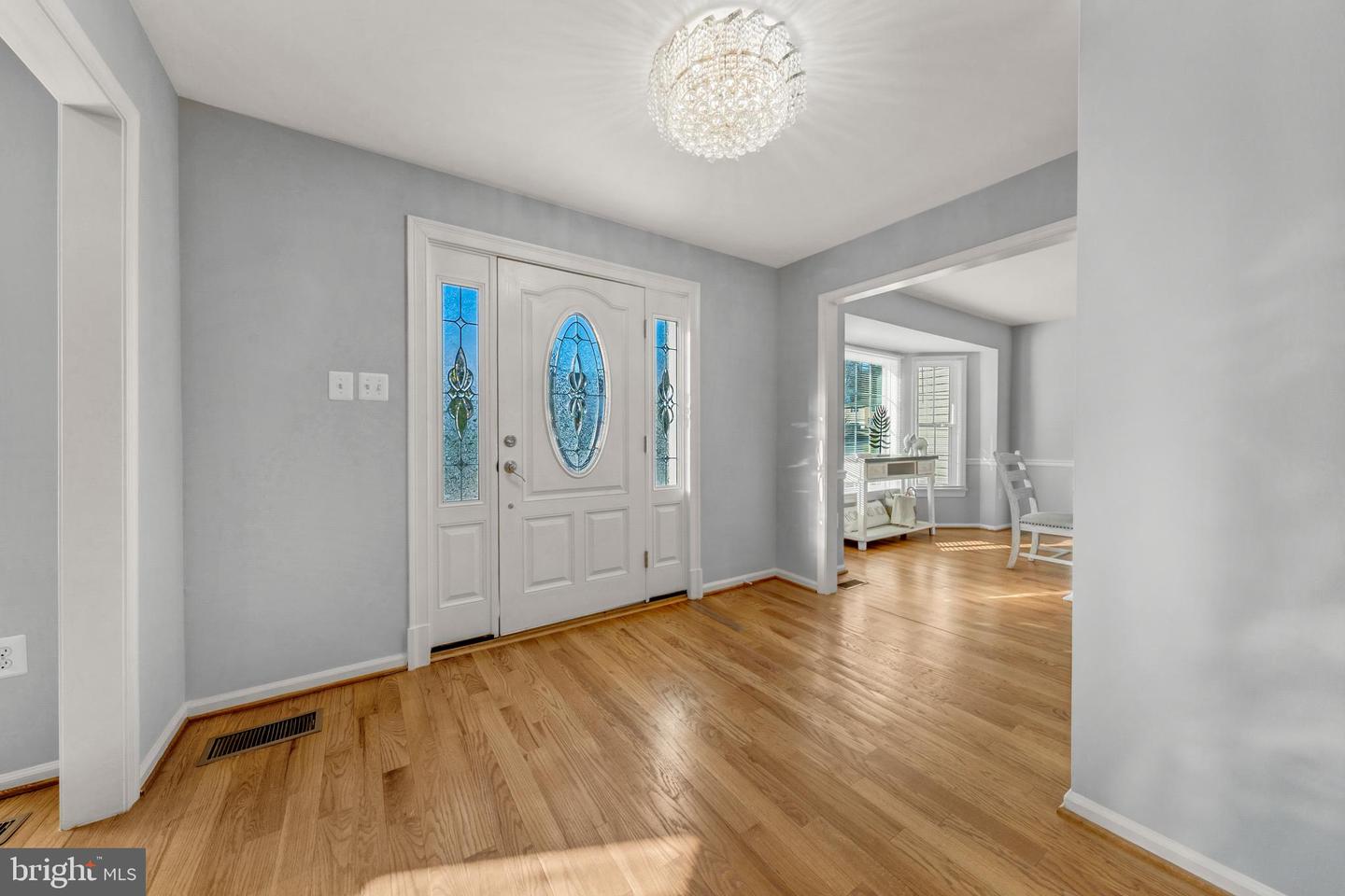 2067 WOODFORD RD, VIENNA, Virginia 22182, 4 Bedrooms Bedrooms, ,4 BathroomsBathrooms,Residential,For sale,2067 WOODFORD RD,VAFX2292484 MLS # VAFX2292484