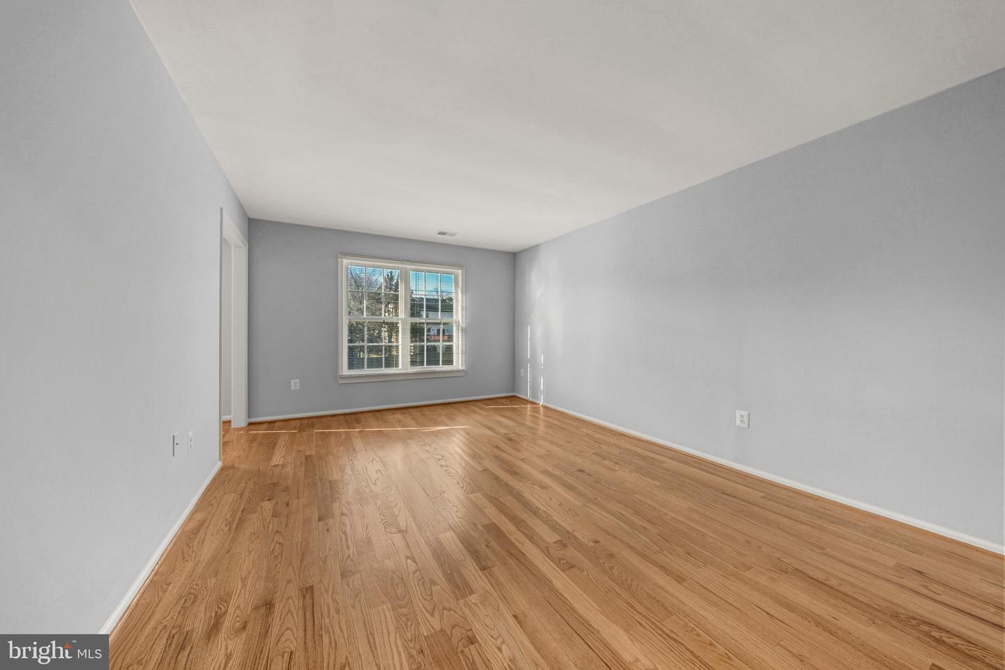 2067 WOODFORD RD, VIENNA, Virginia 22182, 4 Bedrooms Bedrooms, ,4 BathroomsBathrooms,Residential,For sale,2067 WOODFORD RD,VAFX2292484 MLS # VAFX2292484