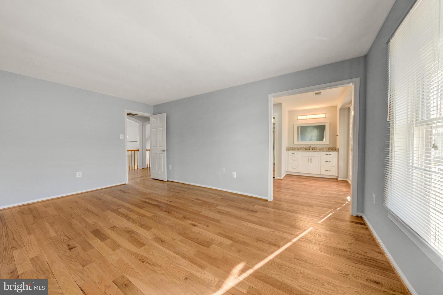 2067 WOODFORD RD, VIENNA, Virginia 22182, 4 Bedrooms Bedrooms, ,4 BathroomsBathrooms,Residential,For sale,2067 WOODFORD RD,VAFX2292484 MLS # VAFX2292484