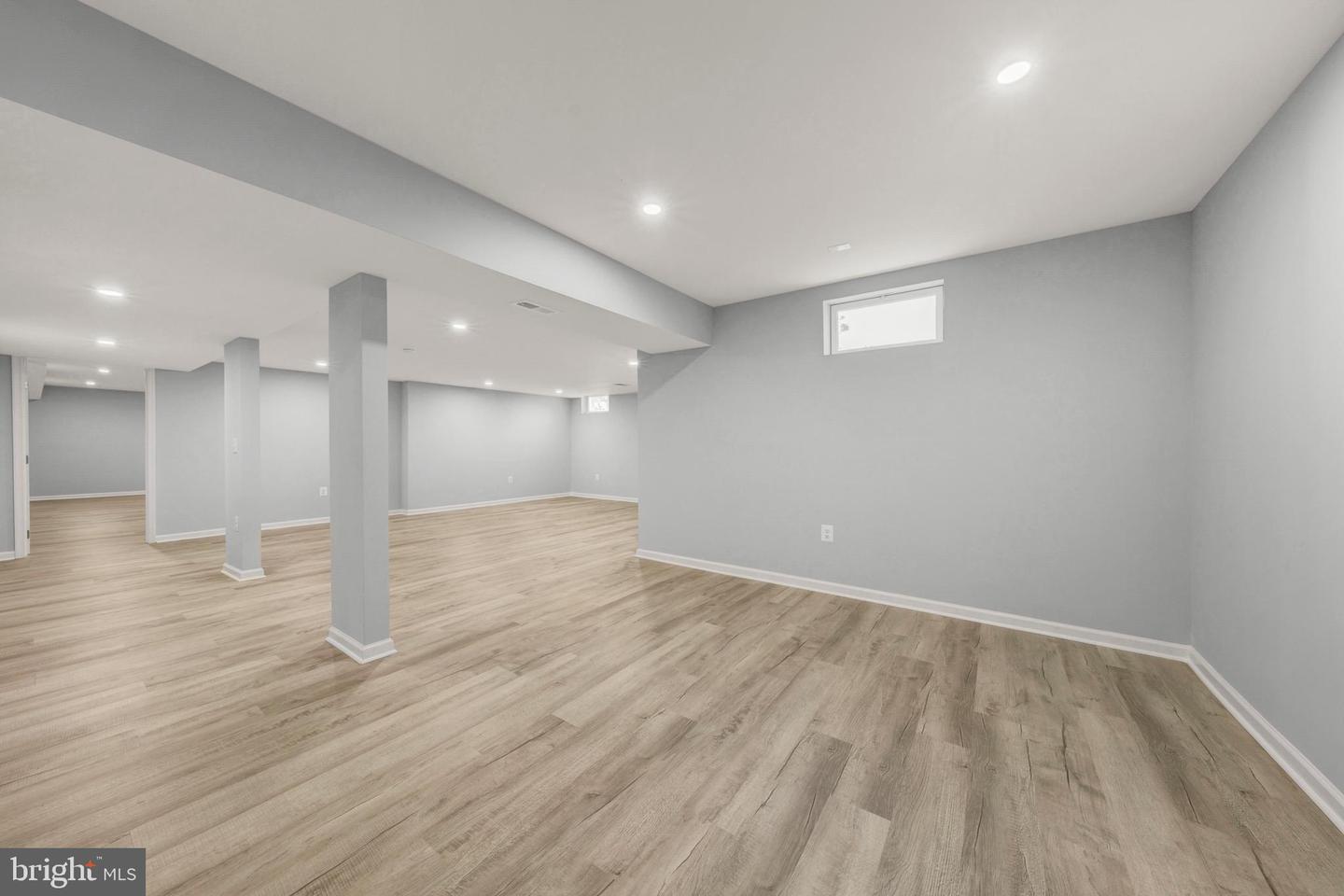 2067 WOODFORD RD, VIENNA, Virginia 22182, 4 Bedrooms Bedrooms, ,4 BathroomsBathrooms,Residential,For sale,2067 WOODFORD RD,VAFX2292484 MLS # VAFX2292484