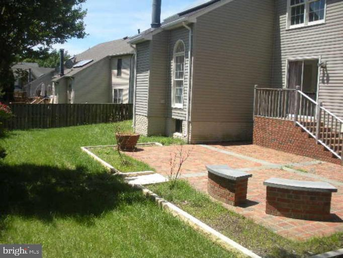 2067 WOODFORD RD, VIENNA, Virginia 22182, 4 Bedrooms Bedrooms, ,4 BathroomsBathrooms,Residential,For sale,2067 WOODFORD RD,VAFX2292484 MLS # VAFX2292484